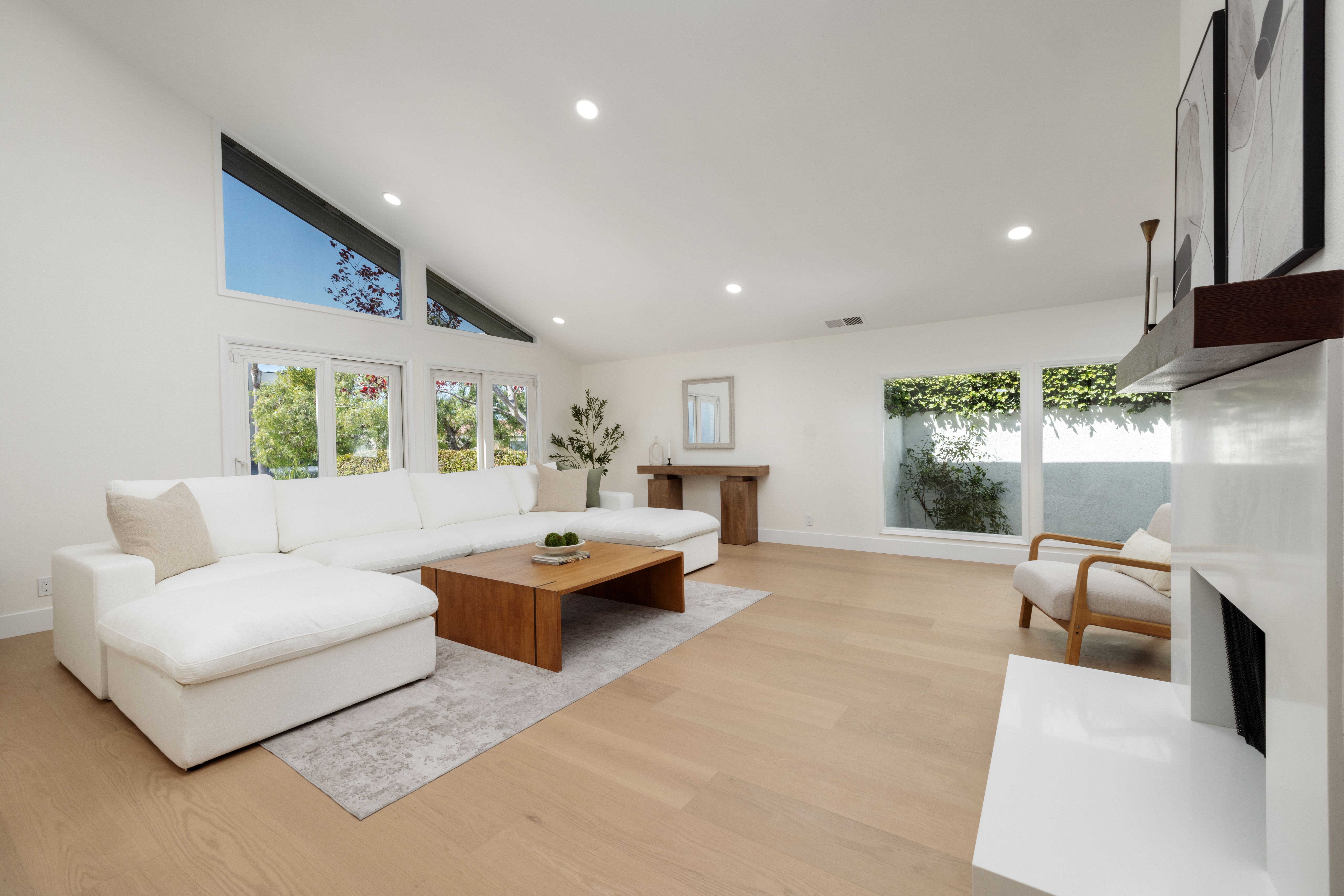 3834 Mistral Drive 