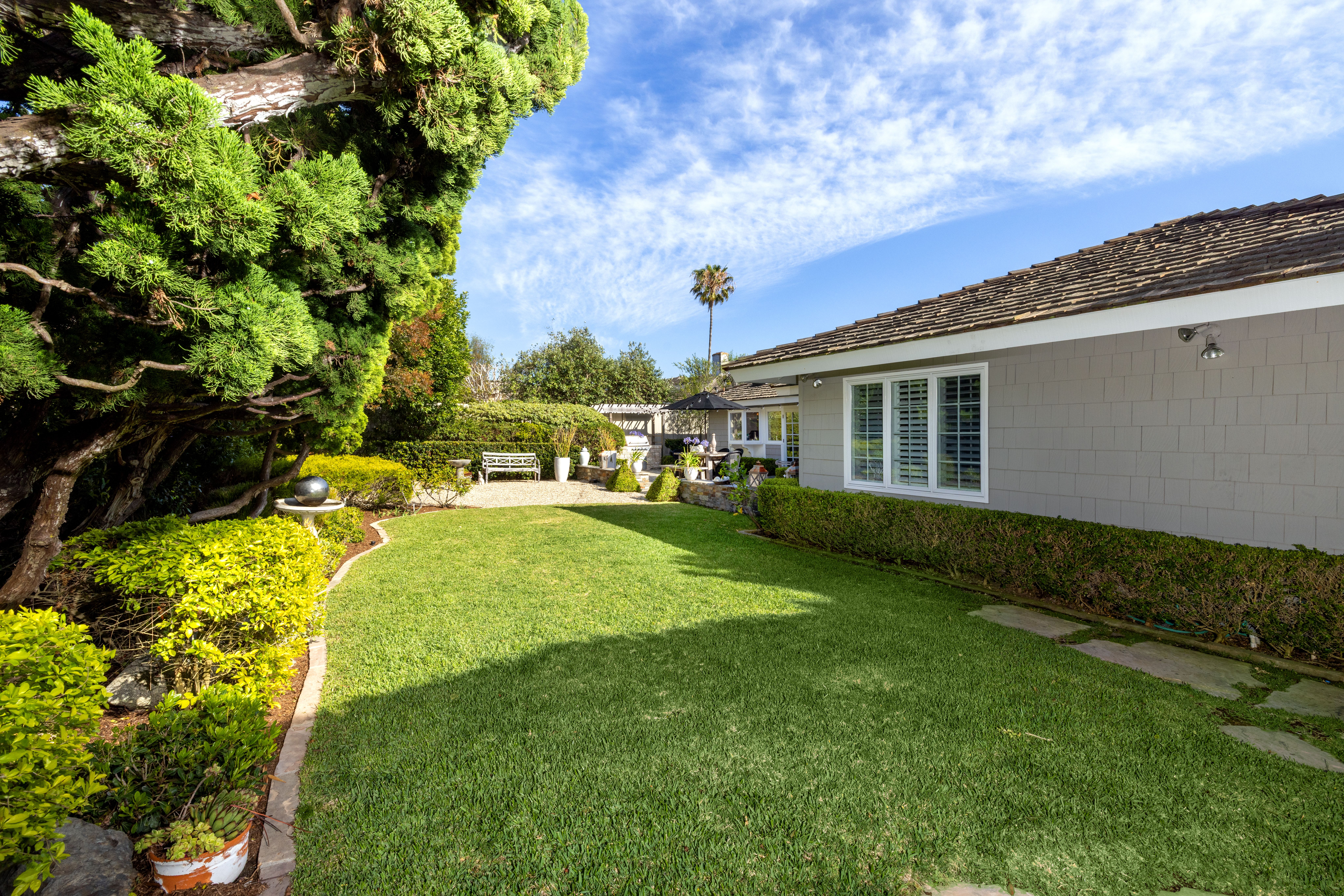 877 Sandcastle Drive 