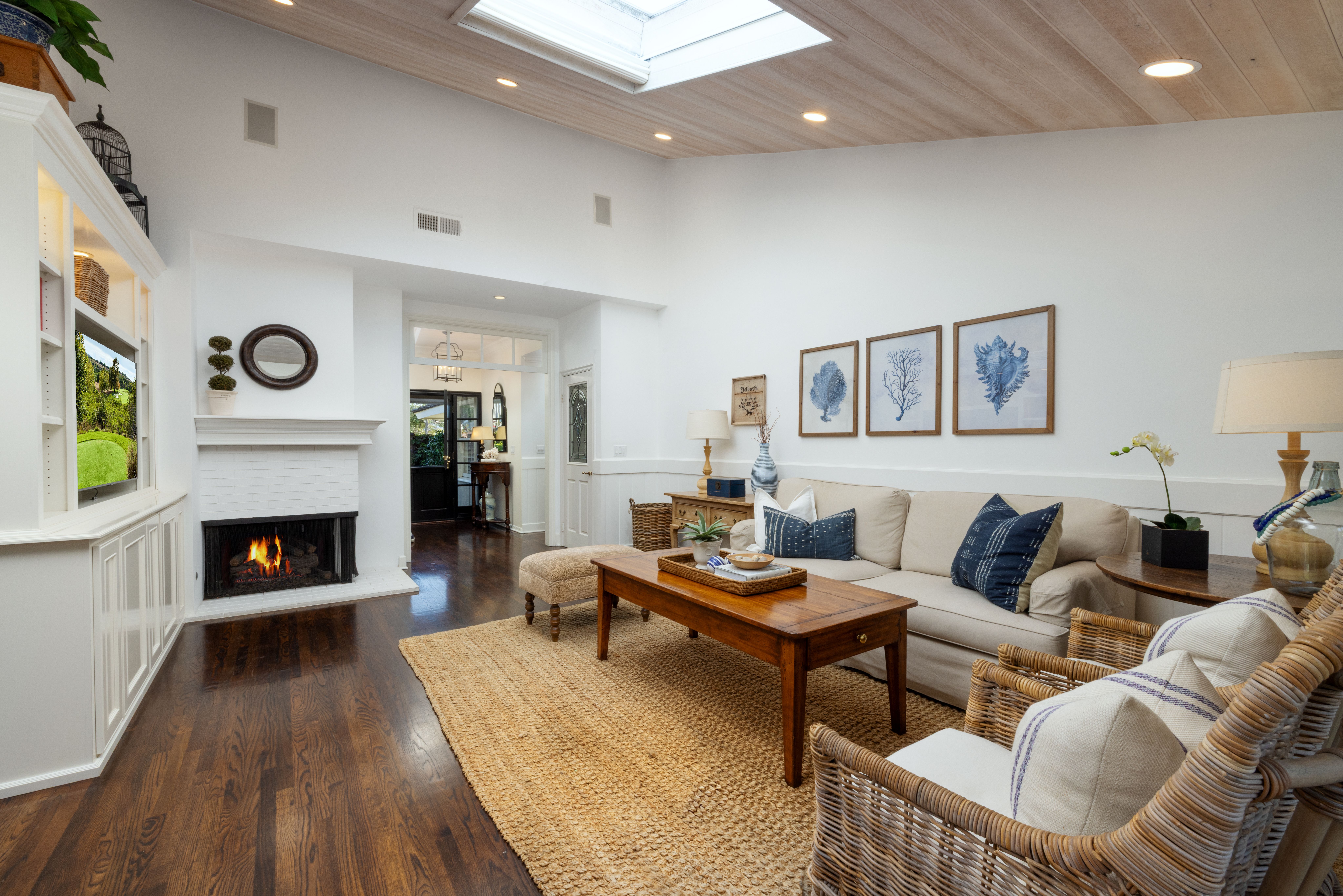 877 Sandcastle Drive 