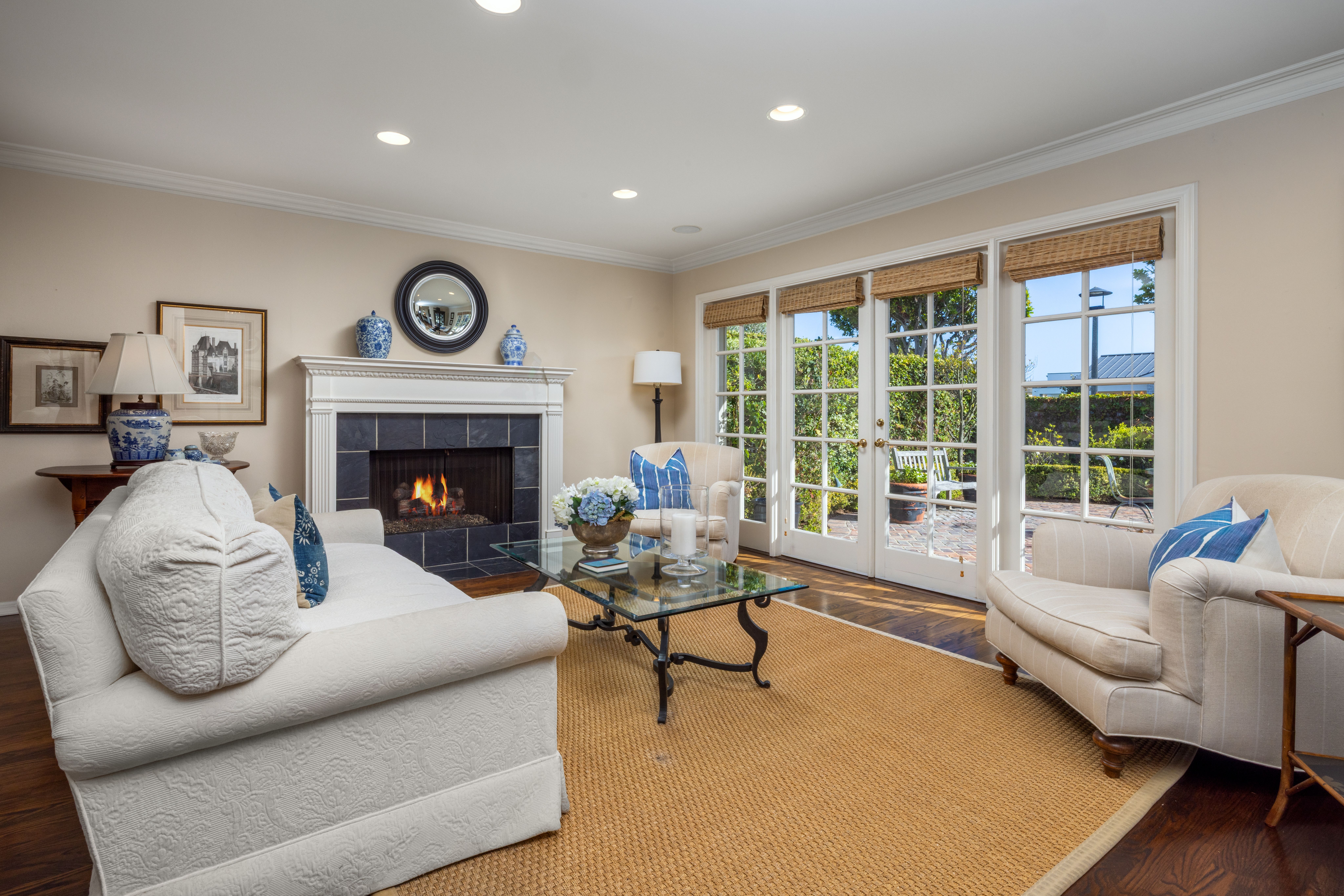 877 Sandcastle Drive 