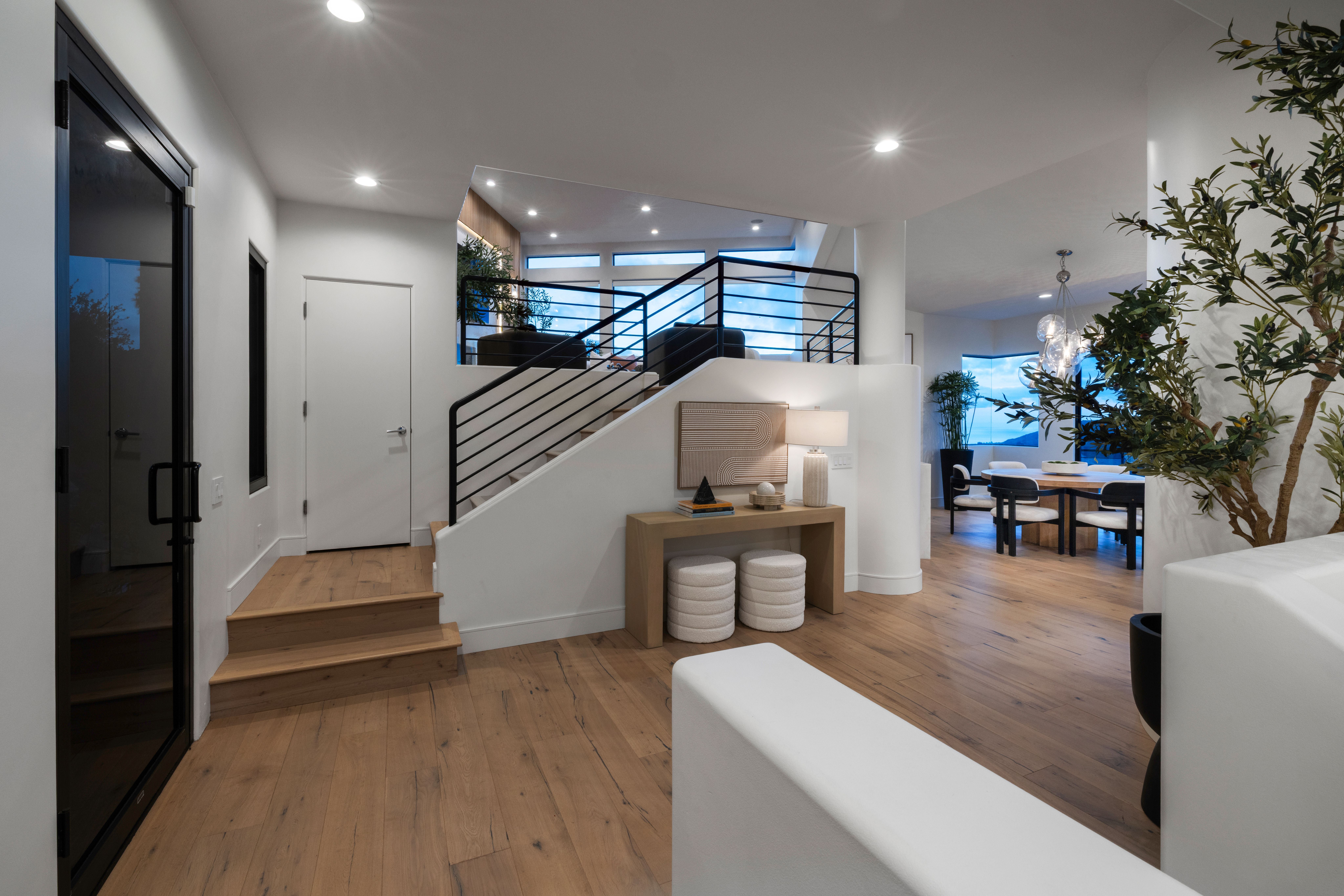 1425 Skyline Drive 