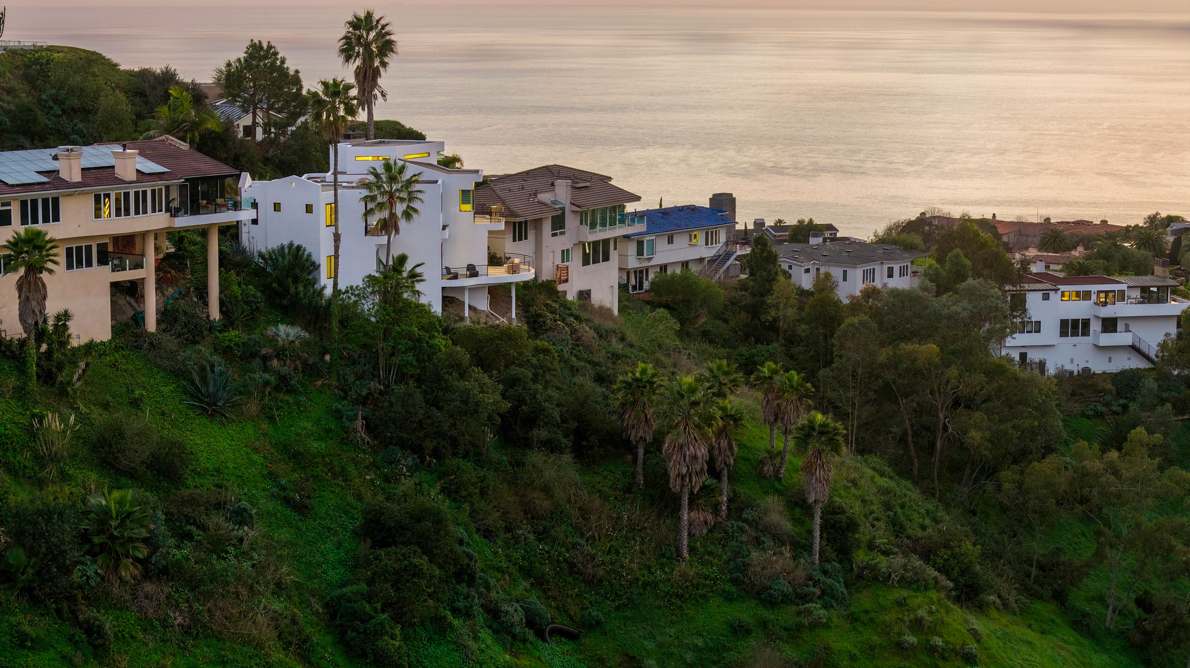 1425 Skyline Drive 