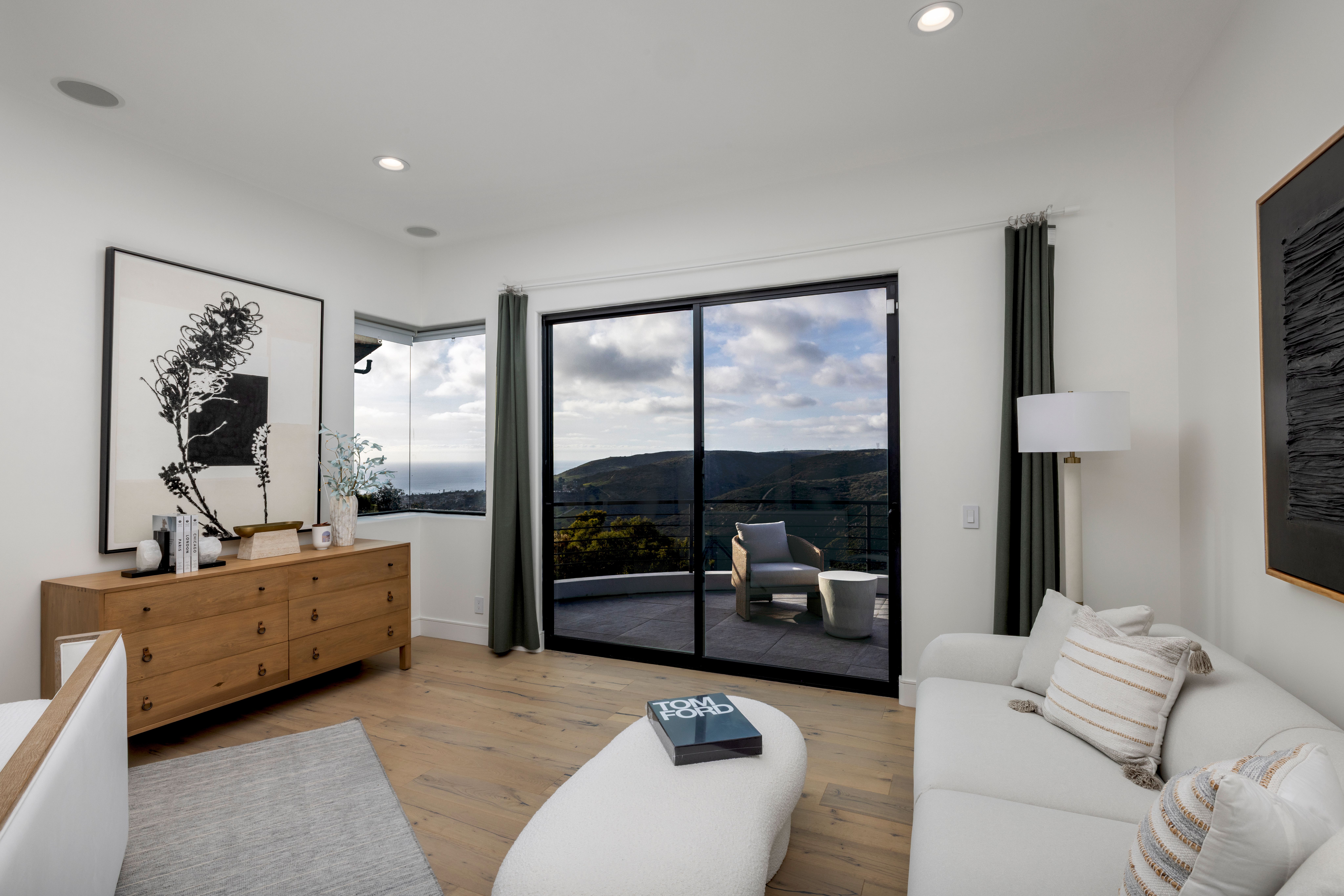 1425 Skyline Drive 