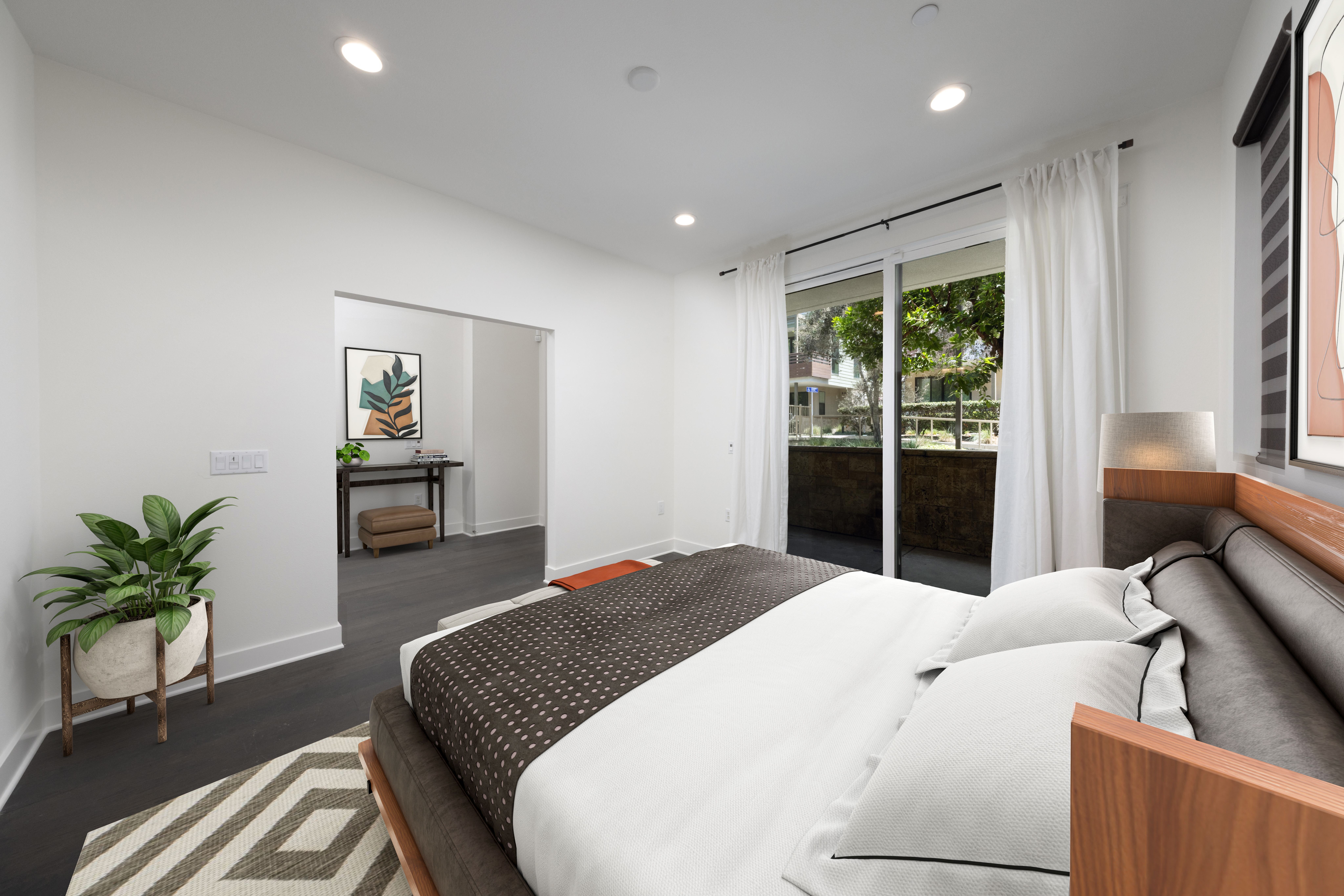 1675 Grand View 