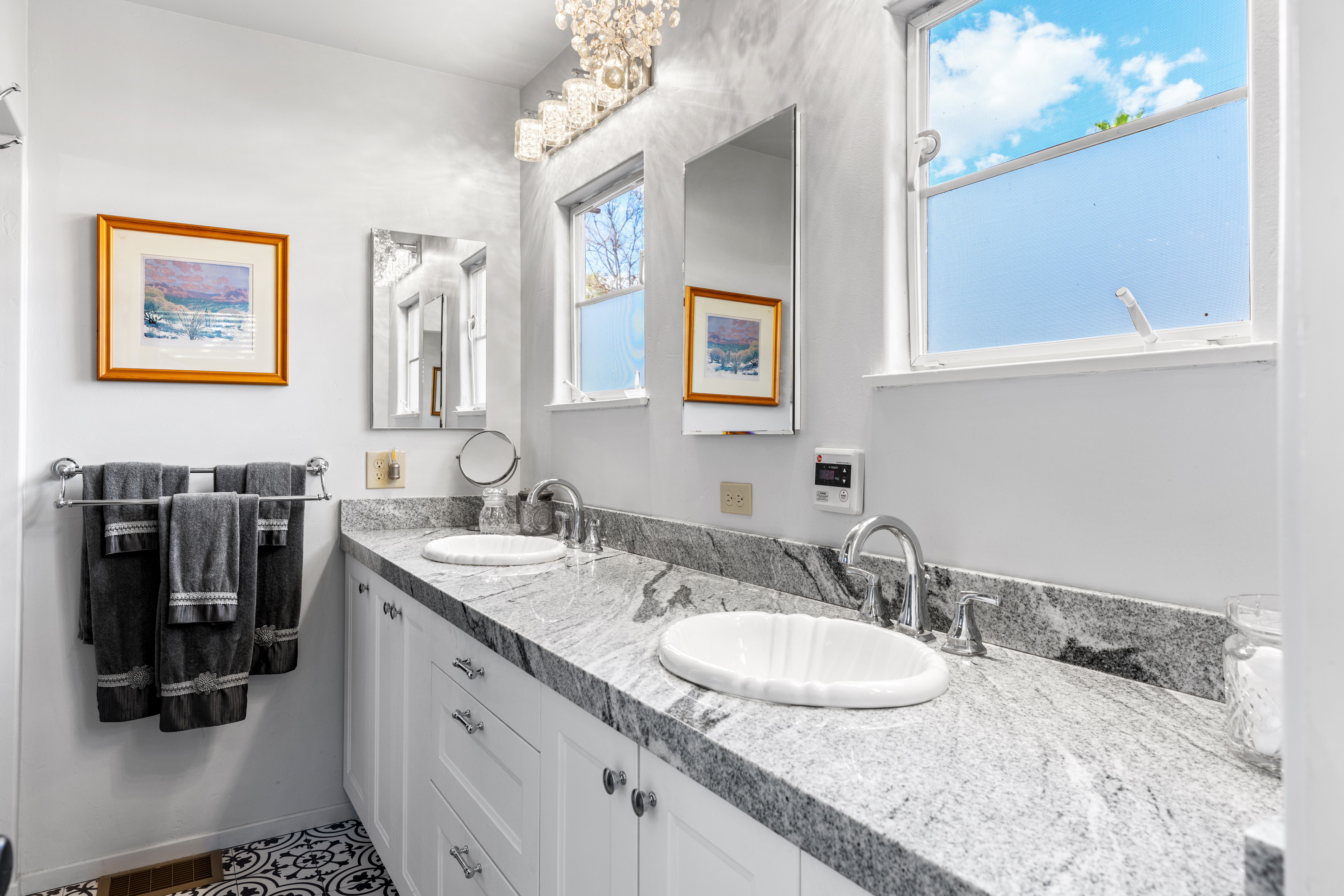 608 South Indian Trail 
