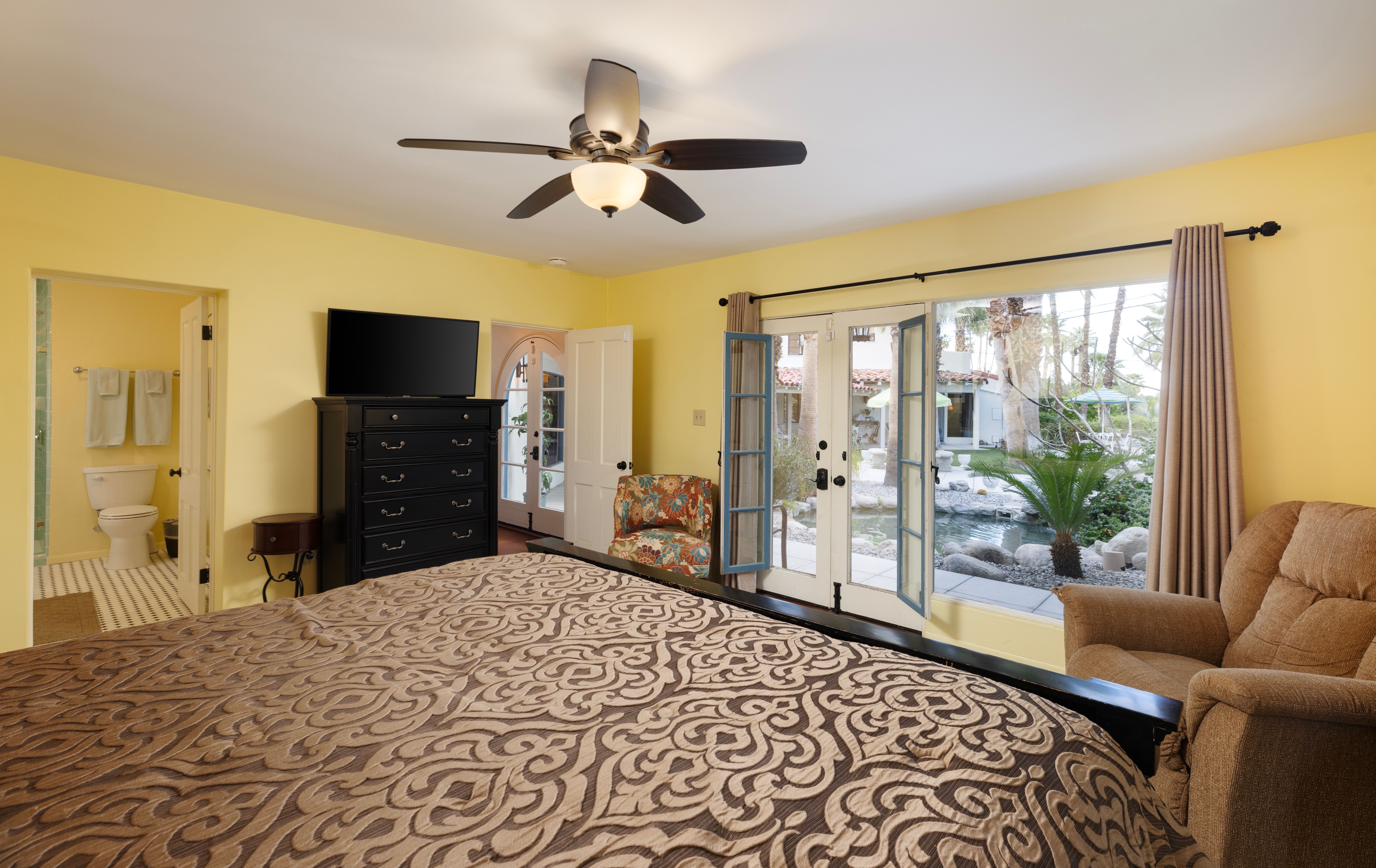 608 South Indian Trail 