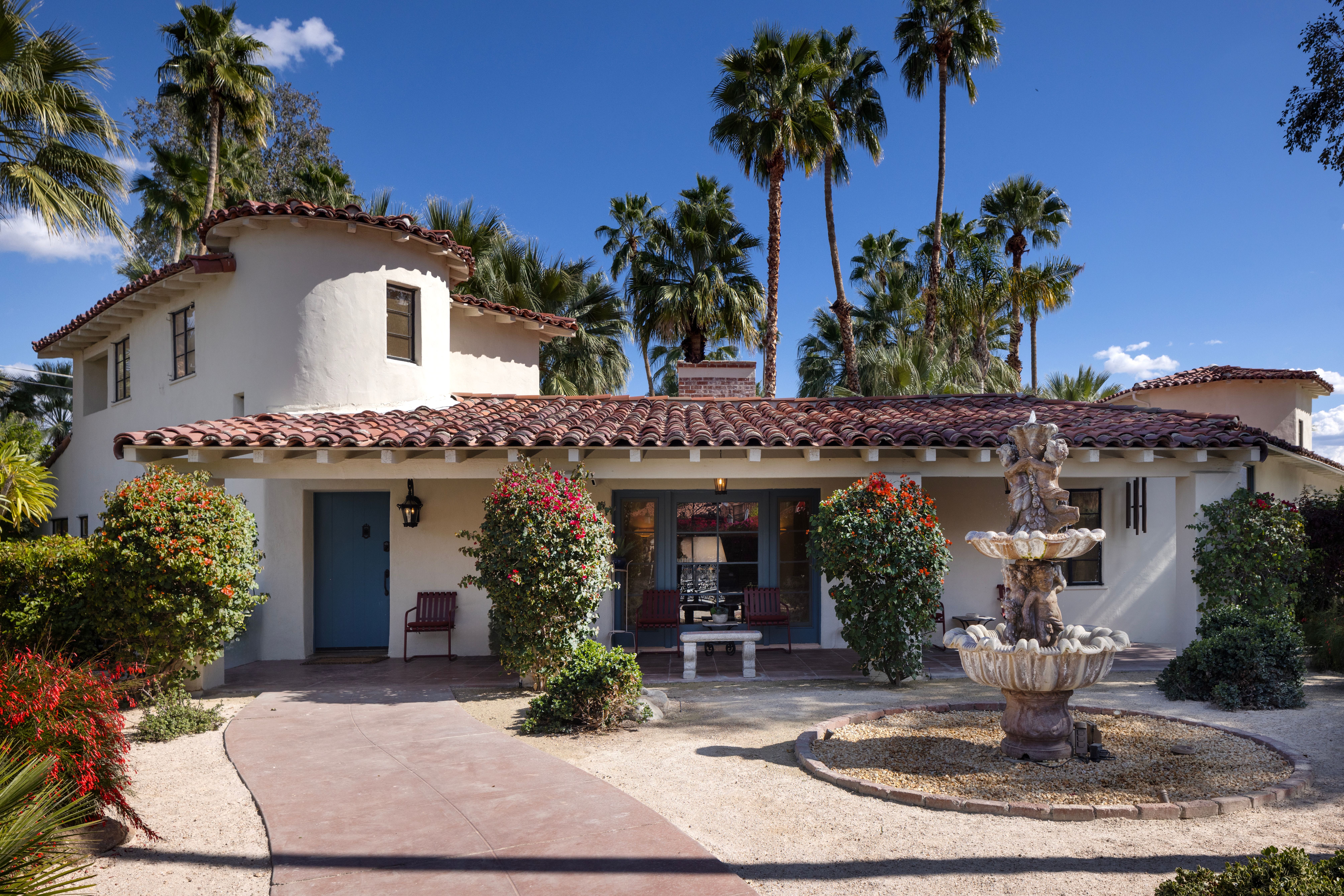 608 South Indian Trail 