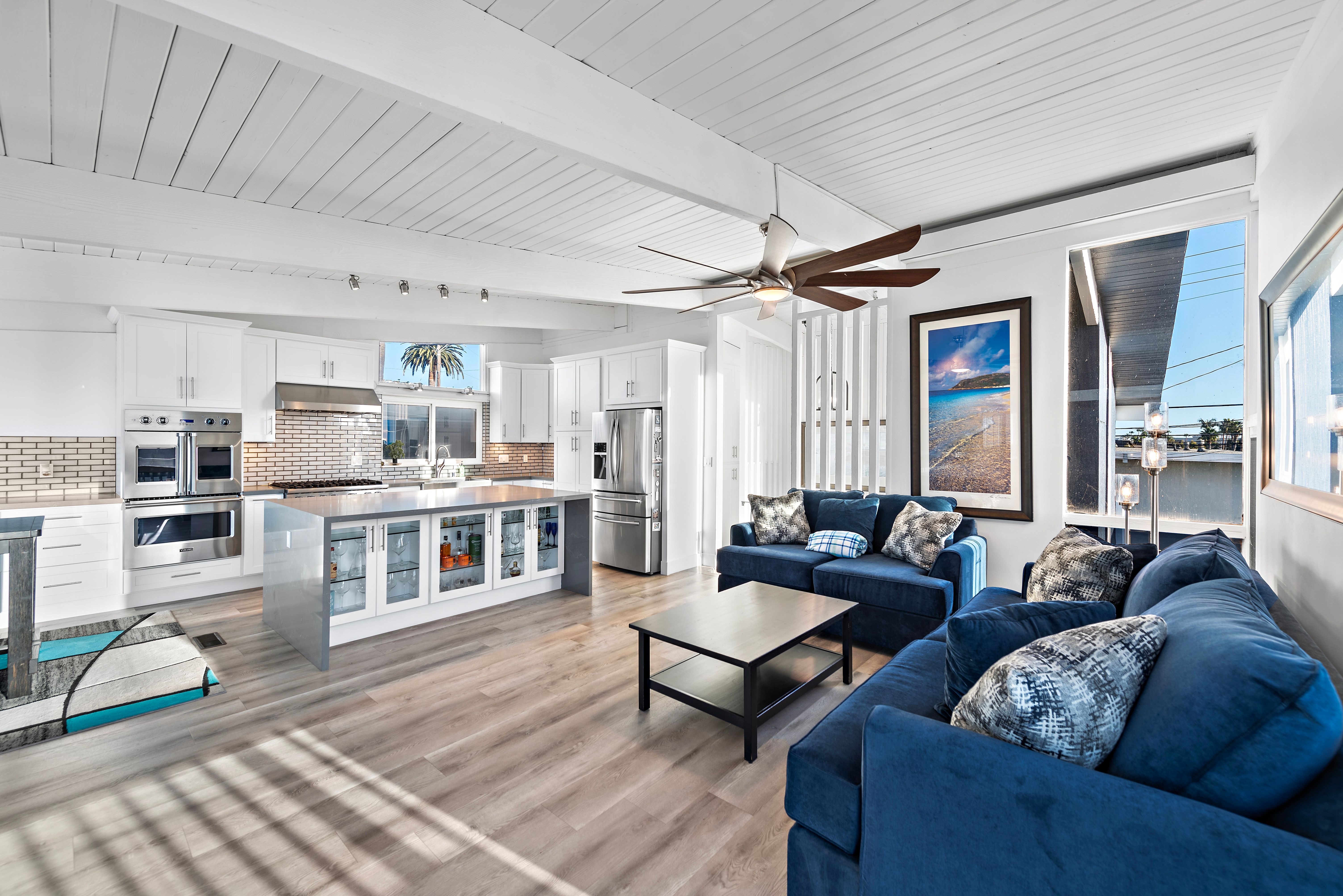 205 West Mariposa 