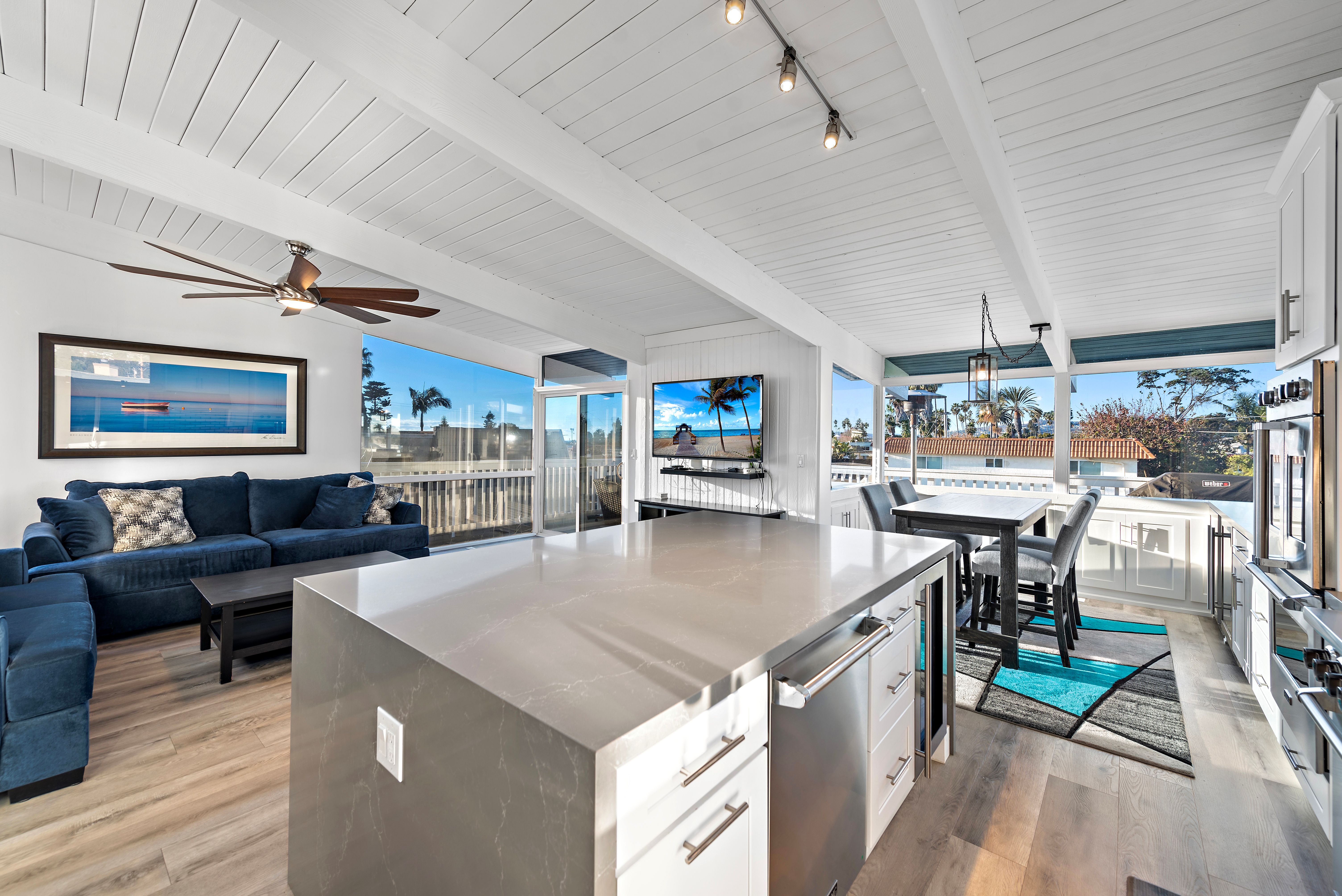 205 West Mariposa 