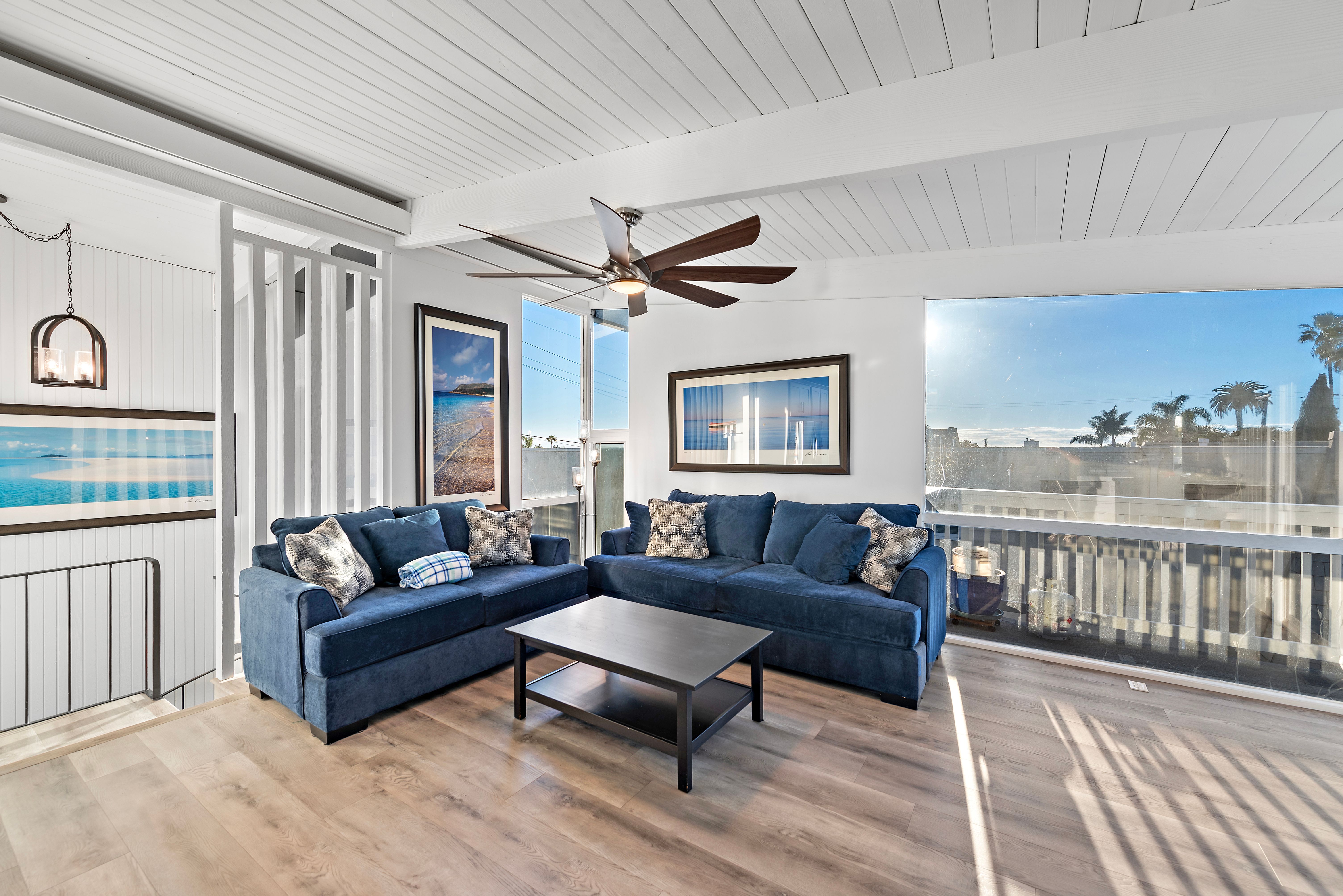205 West Mariposa 