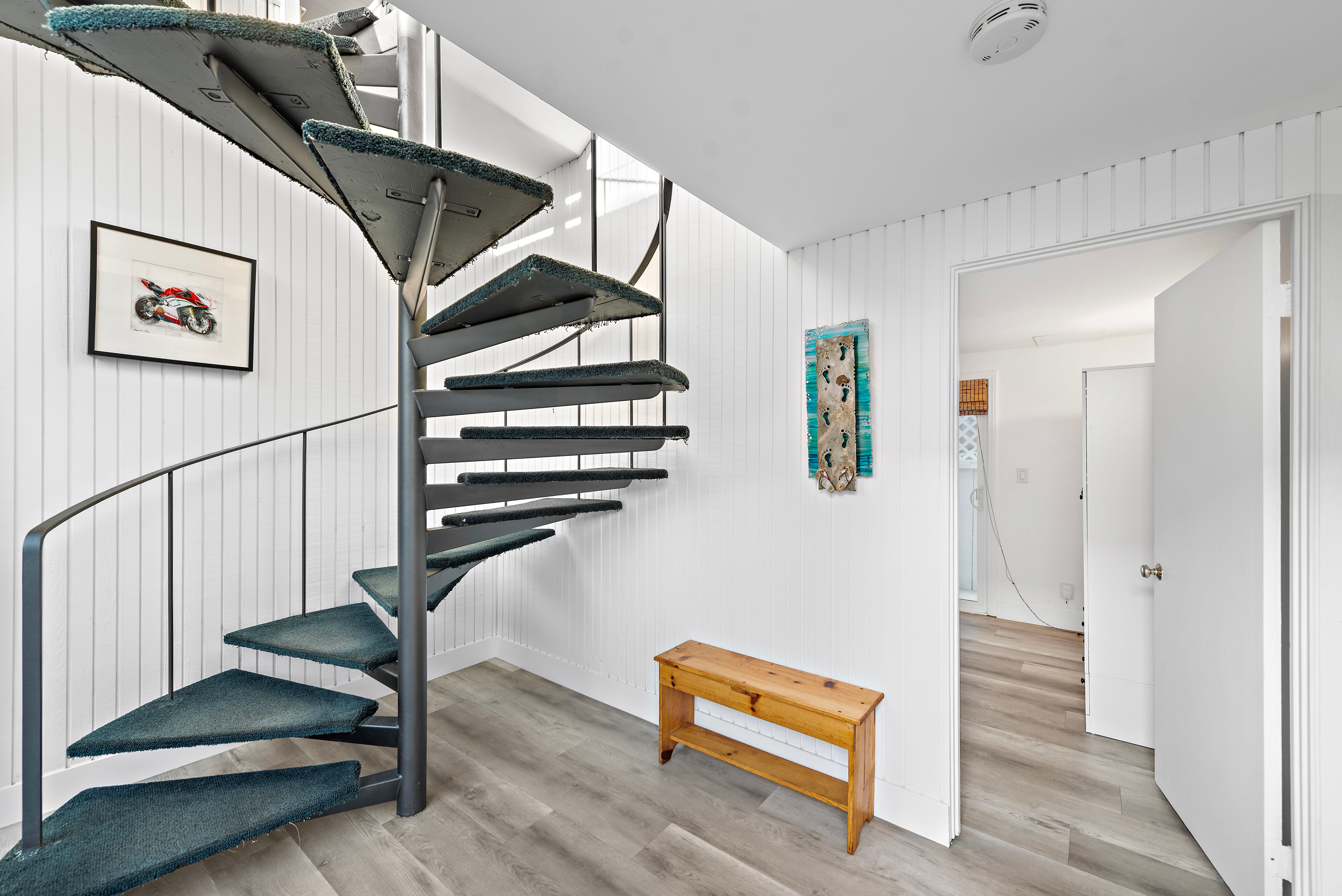 205 West Mariposa 