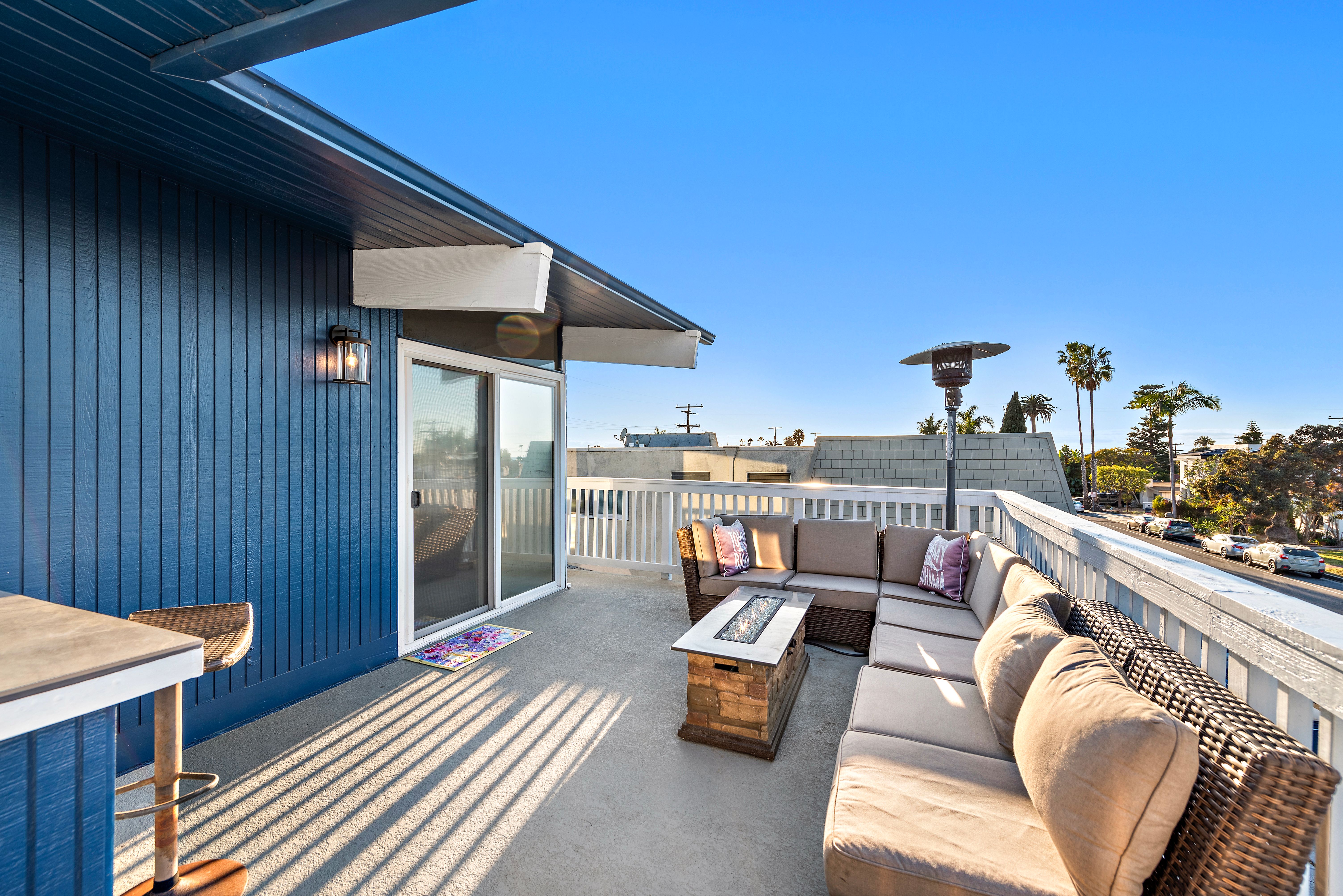 205 West Mariposa 