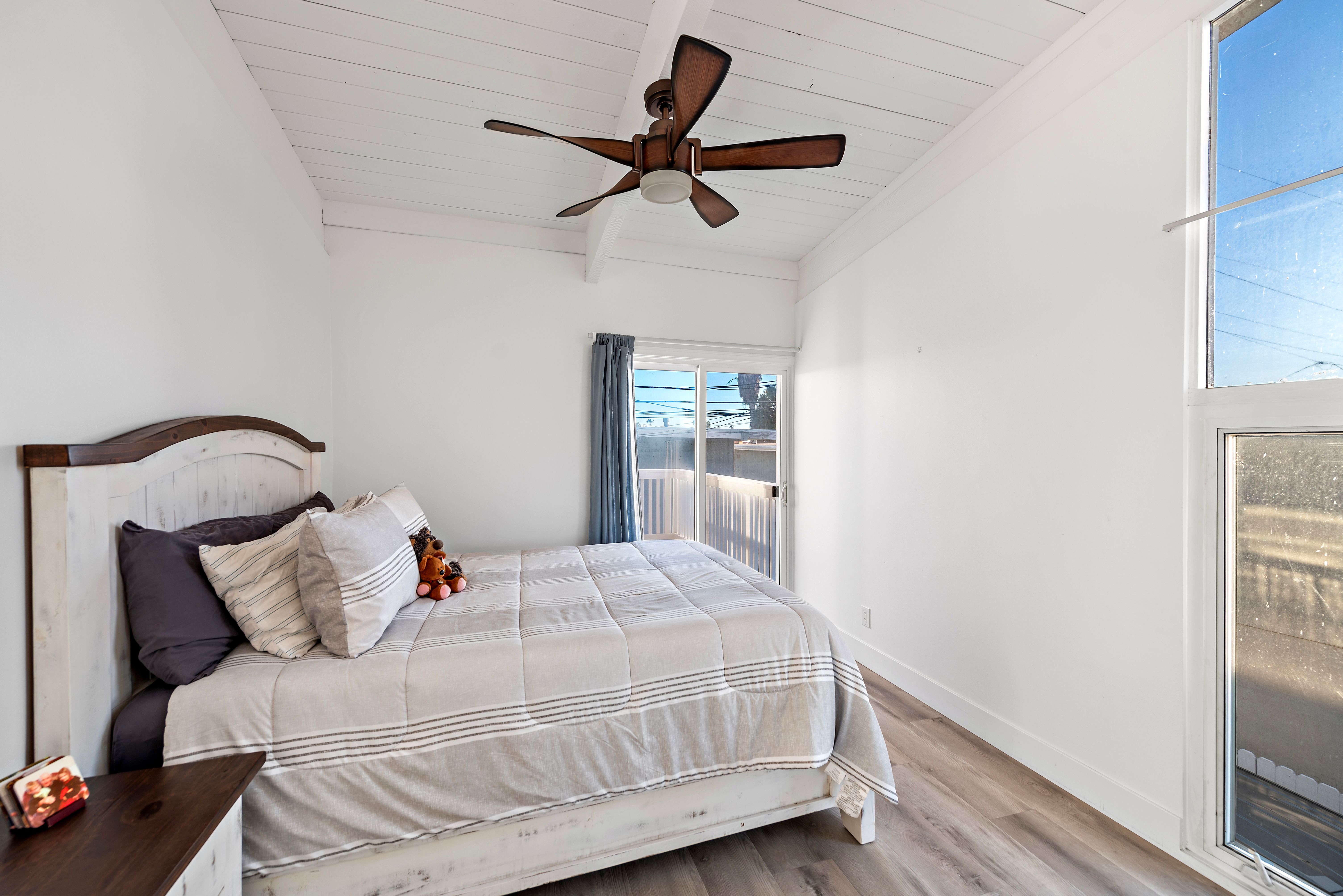 205 West Mariposa 