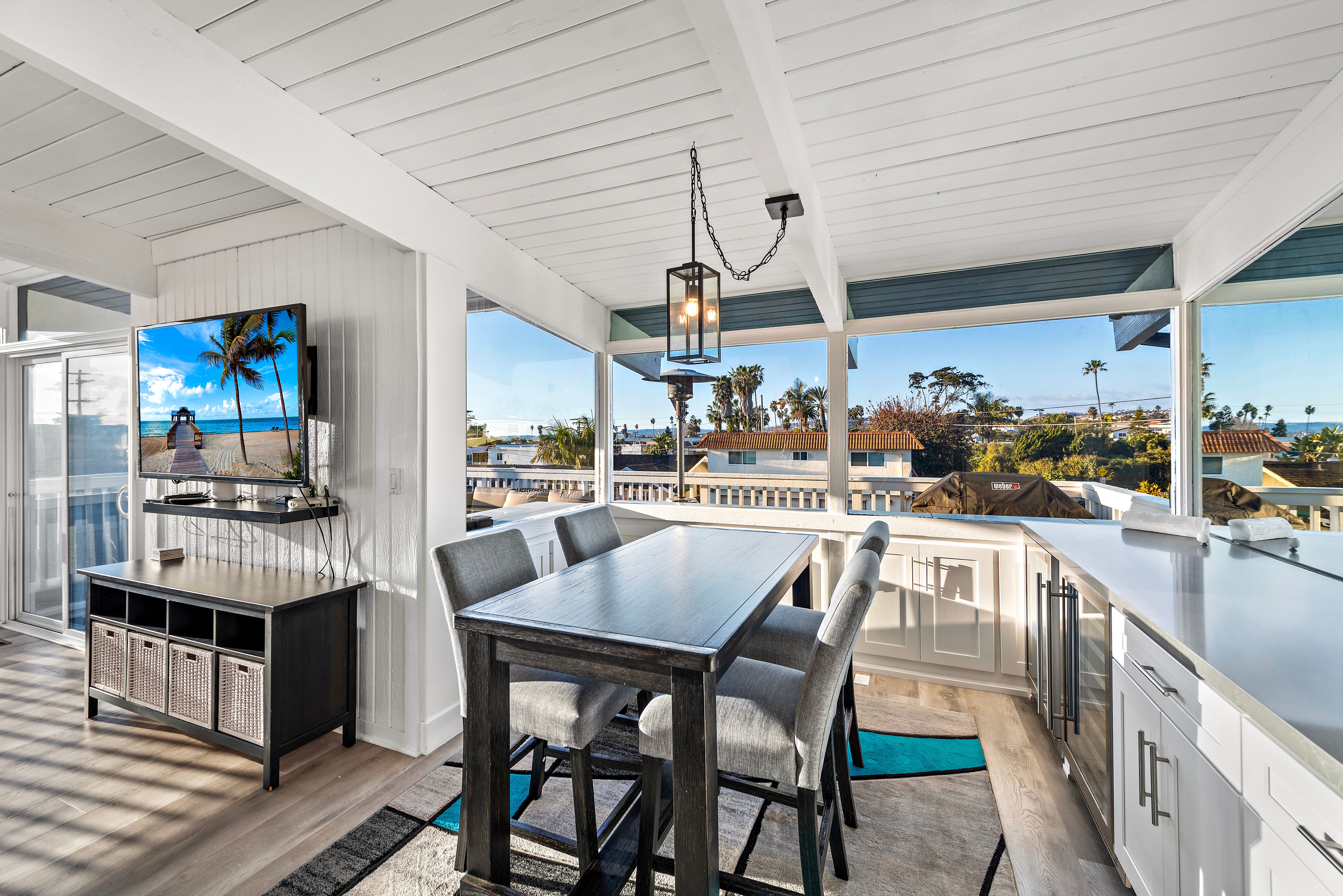 205 West Mariposa 
