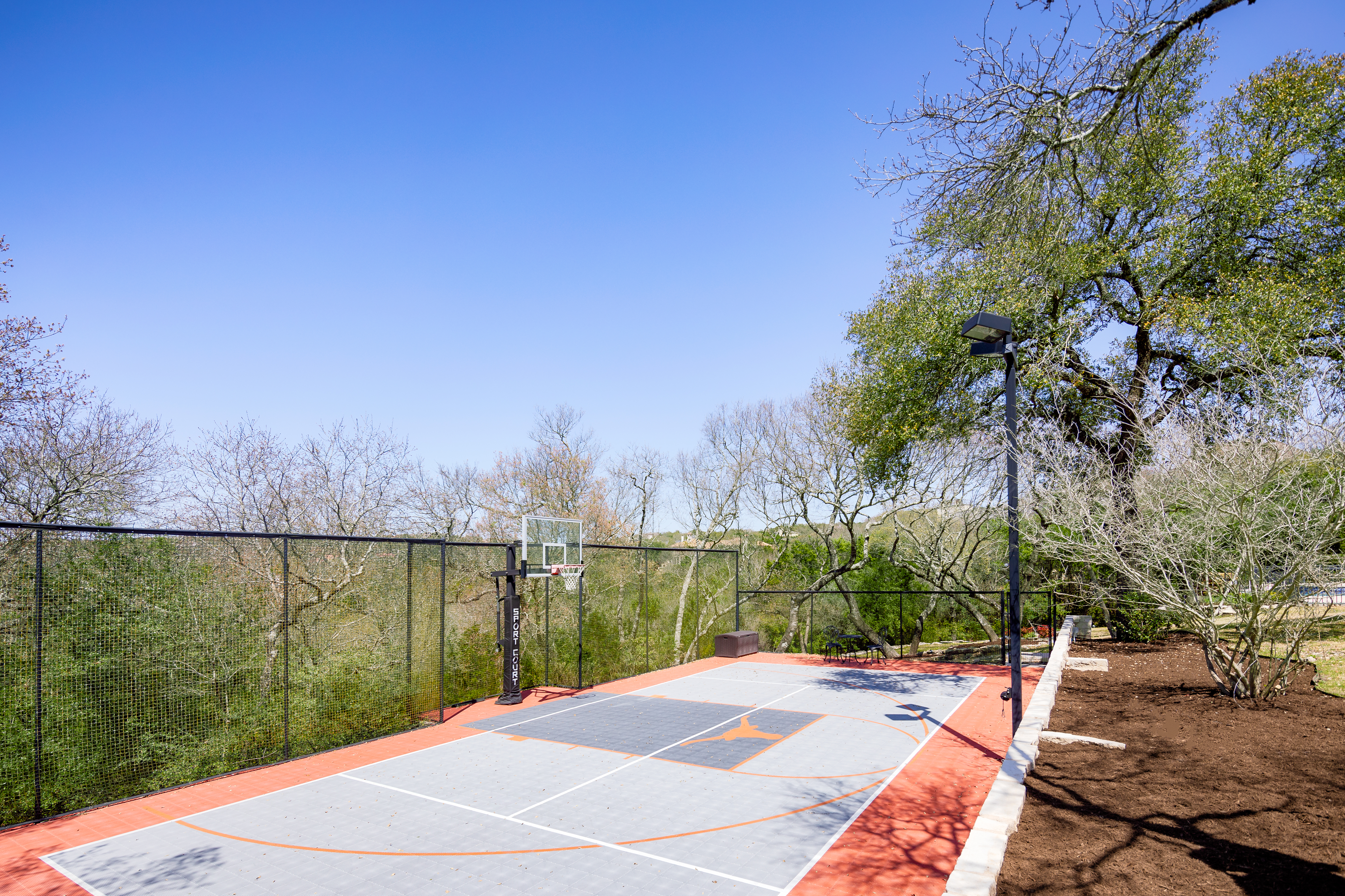 916 Barton Creek Boulevard