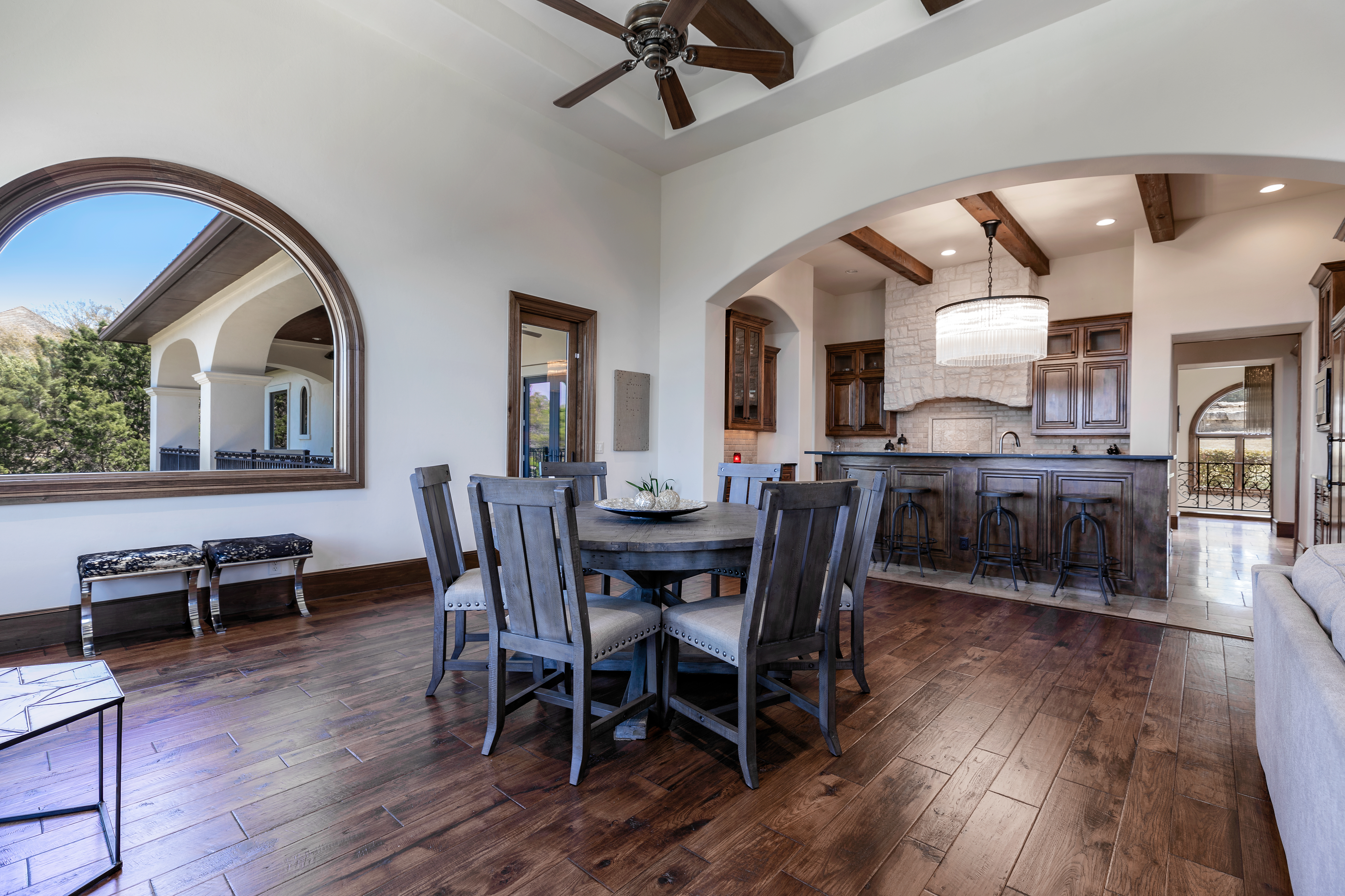 916 Barton Creek Boulevard