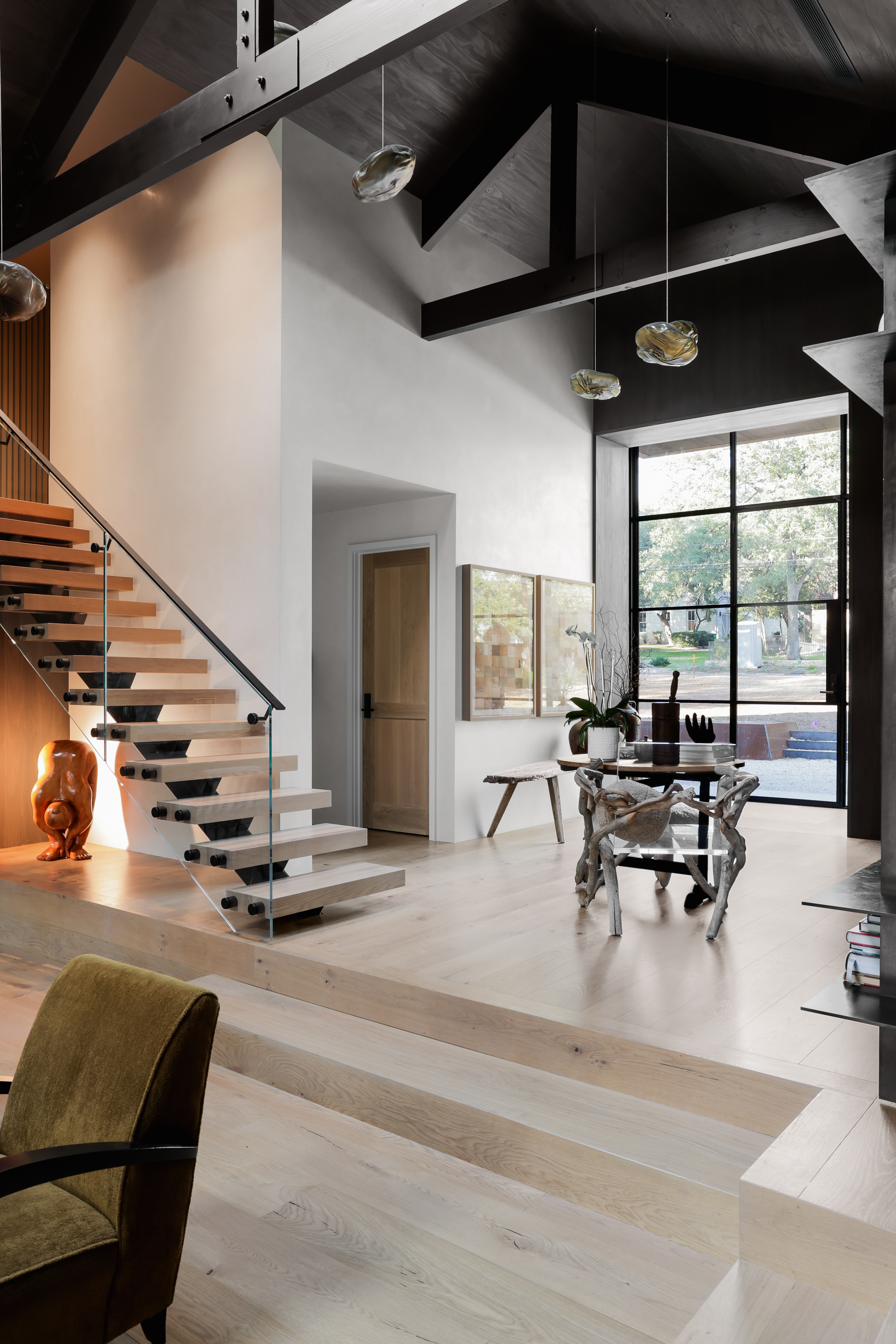 2301 Bridle Path 