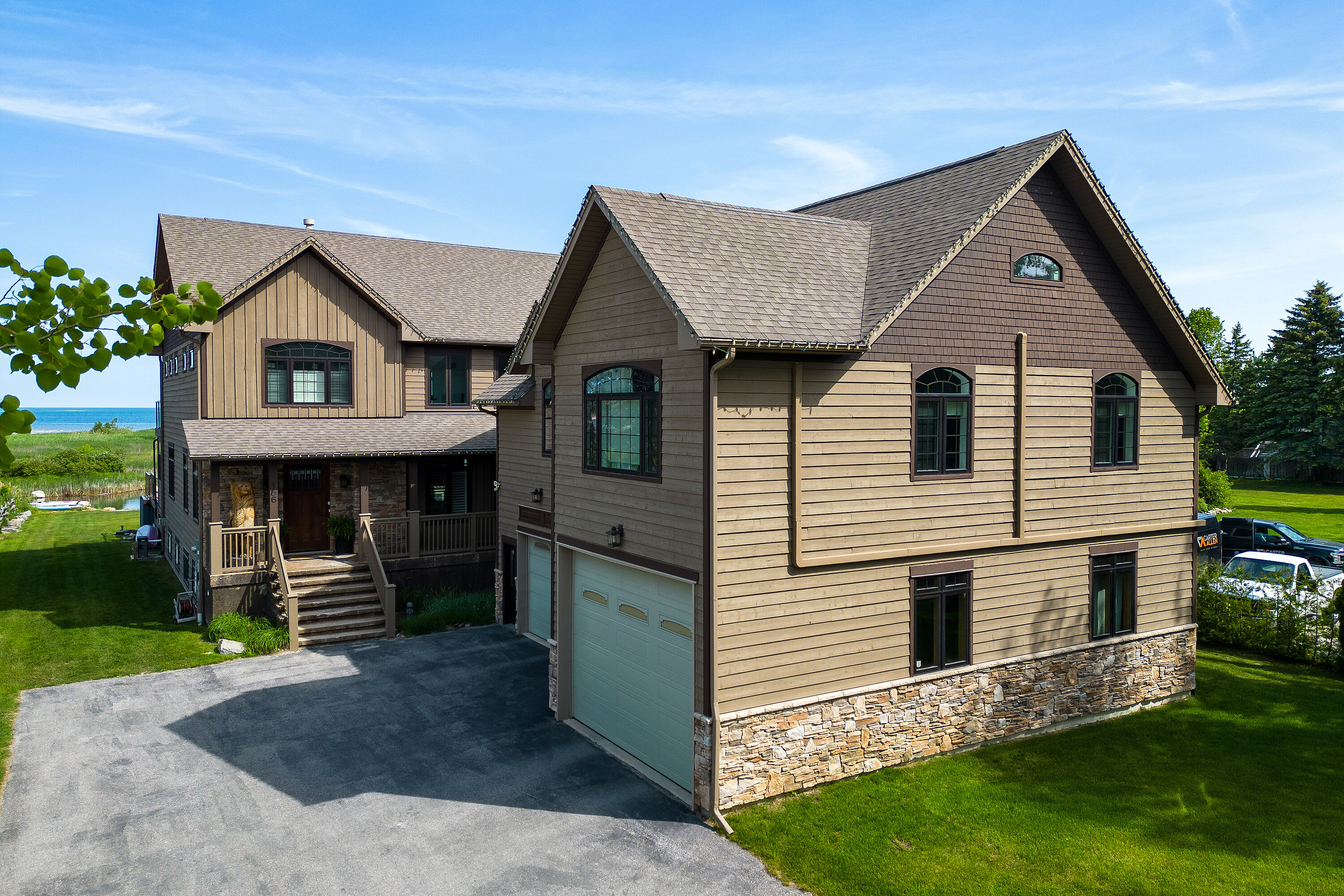 156 Bartlett Blvd