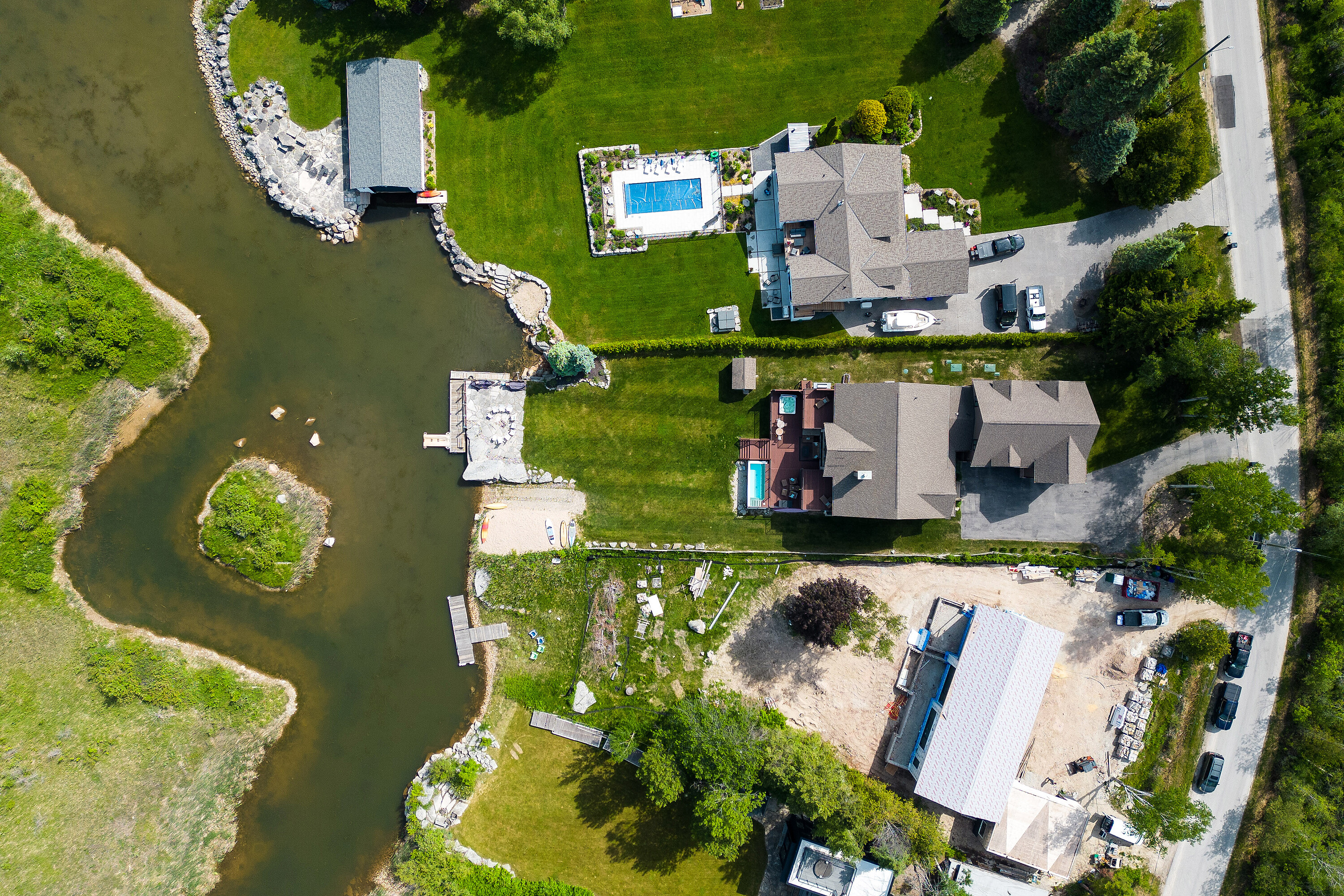 156 Bartlett Blvd