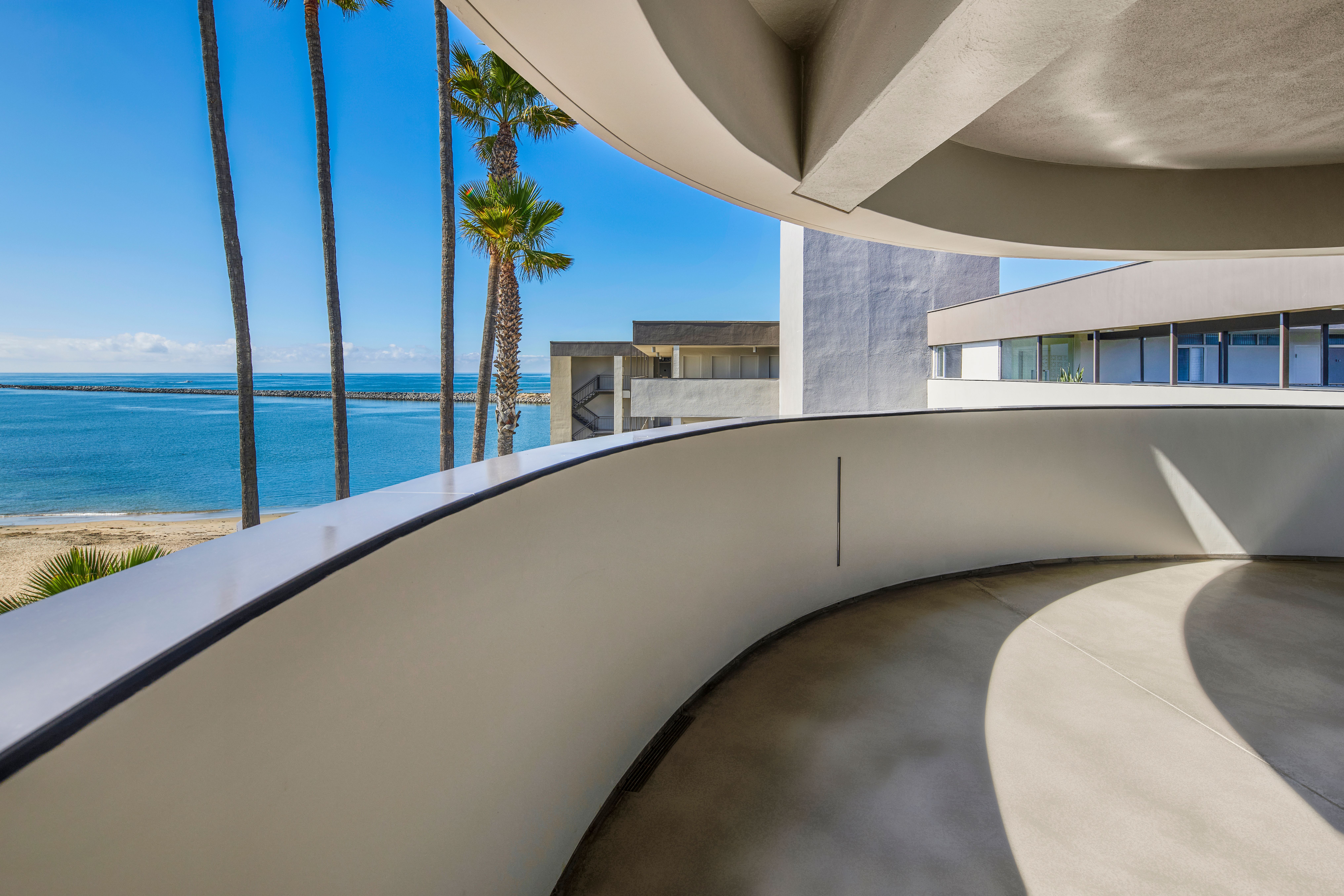 2525 Ocean Boulevard #6B/C