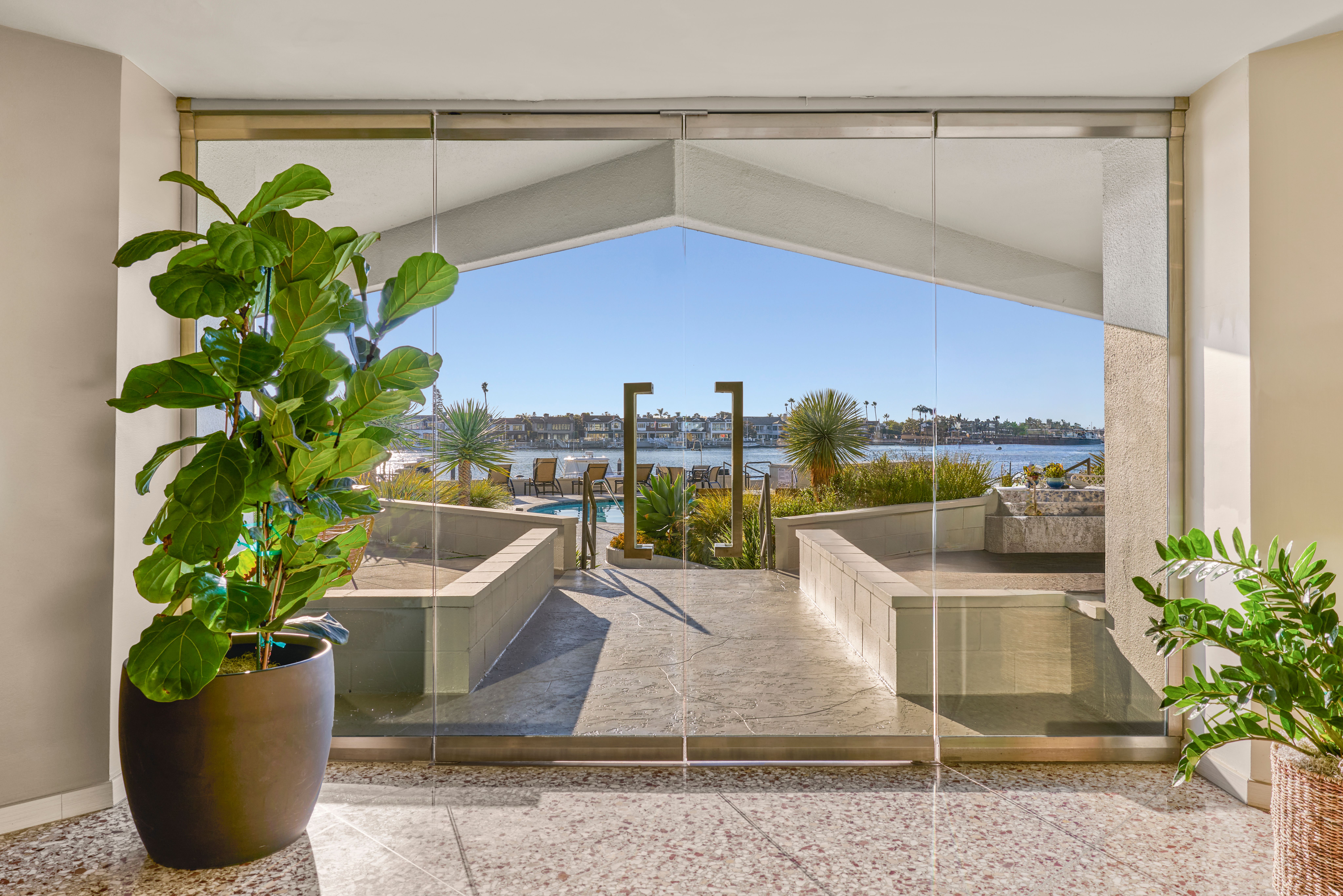 2525 Ocean Boulevard #6B/C