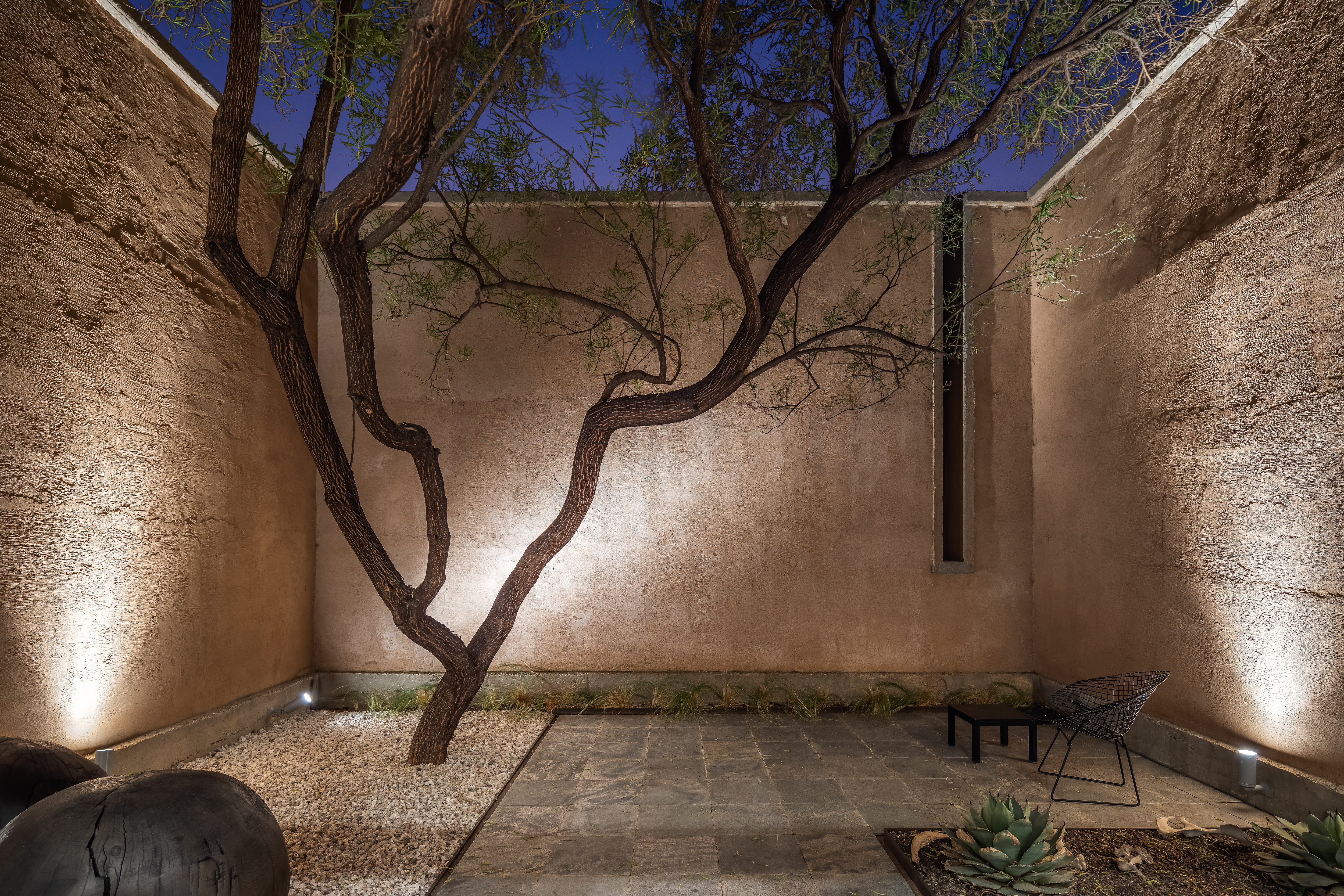 503 E. Salgado Street