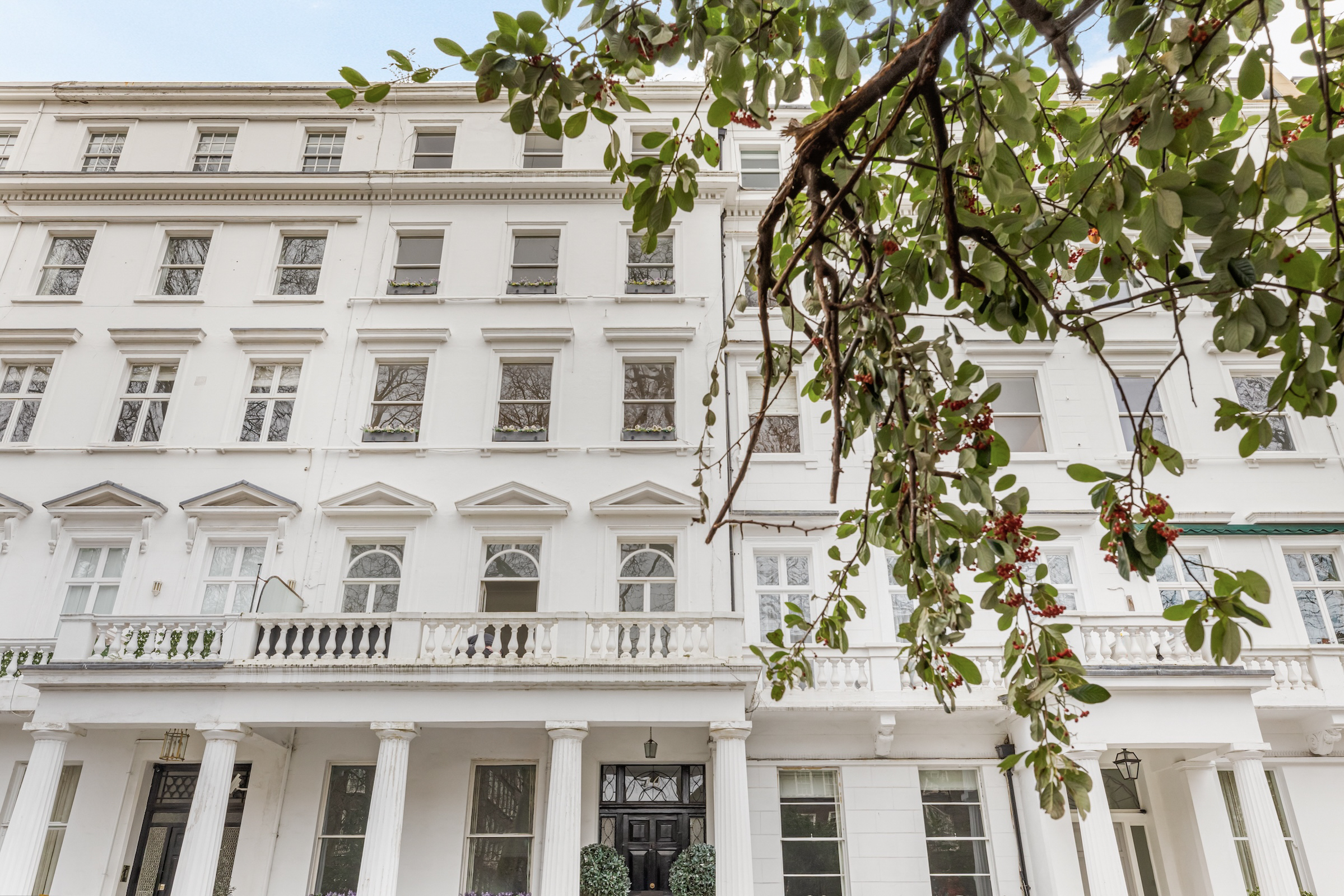 Lowndes Square Knightsbridge, London, ENG