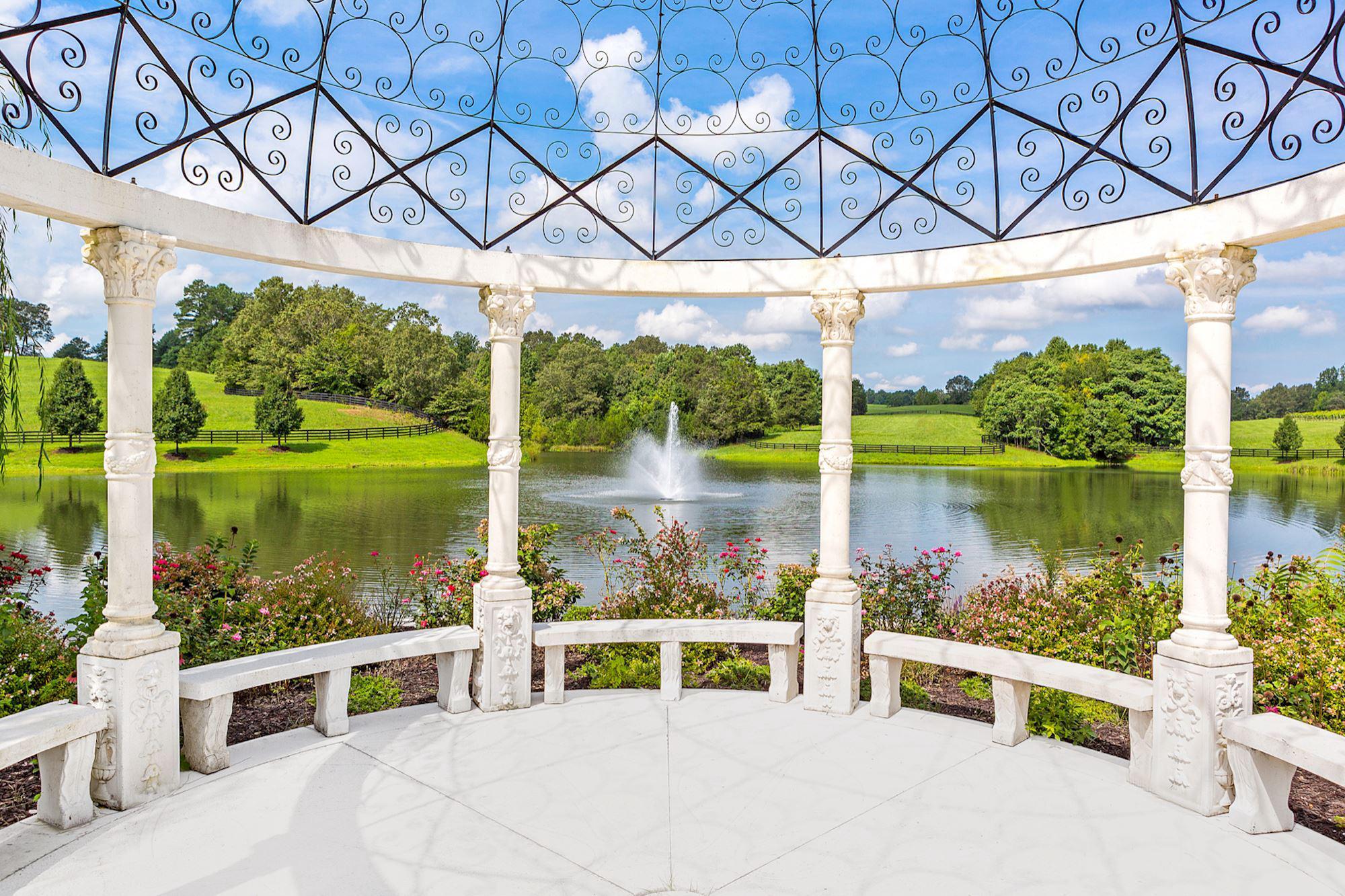 510 Mount Pleasant Farm Road, Scottsville, VA