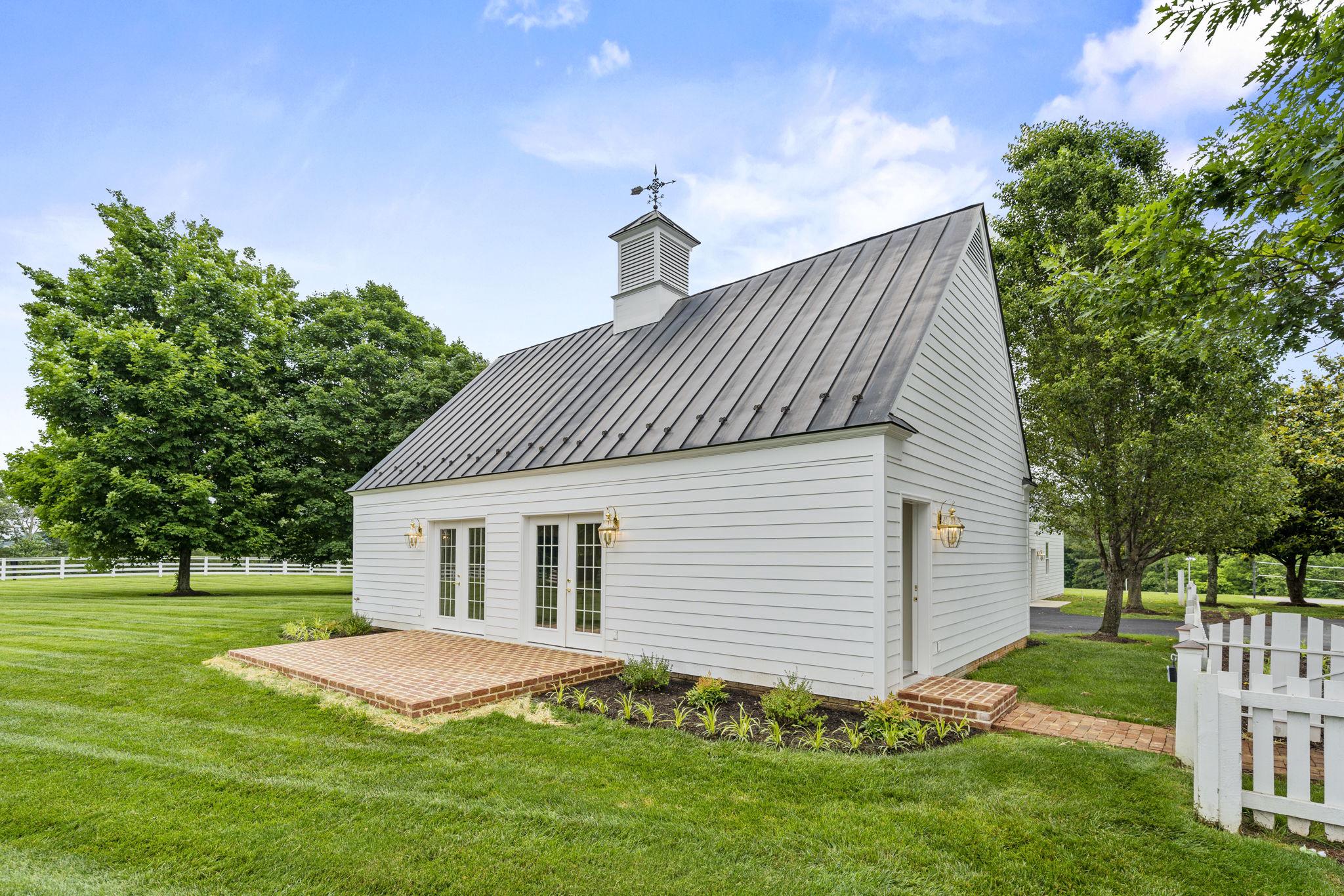 6887 Blenheim Road, Scottsville, VA