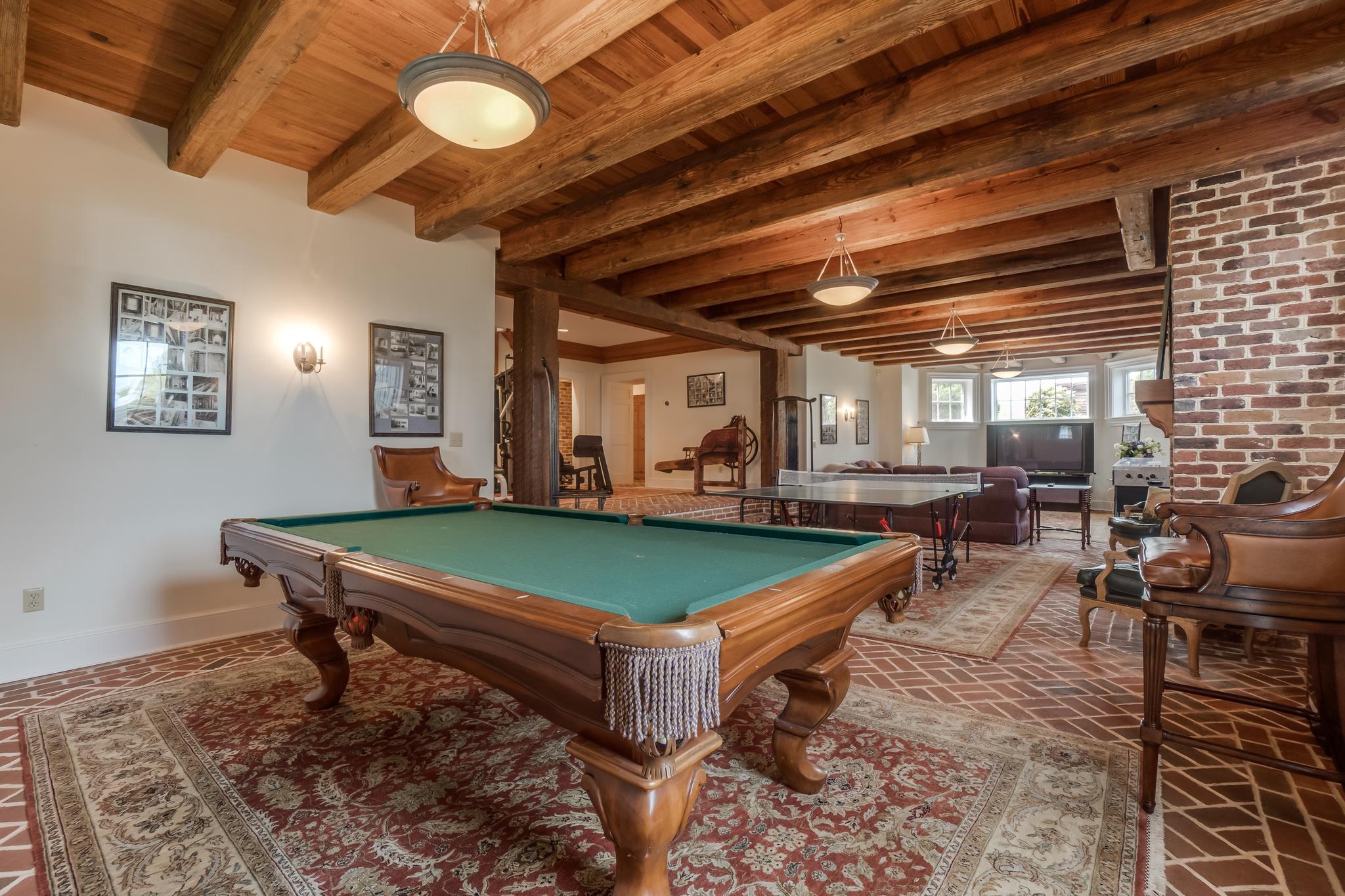 6887 Blenheim Road, Scottsville, VA