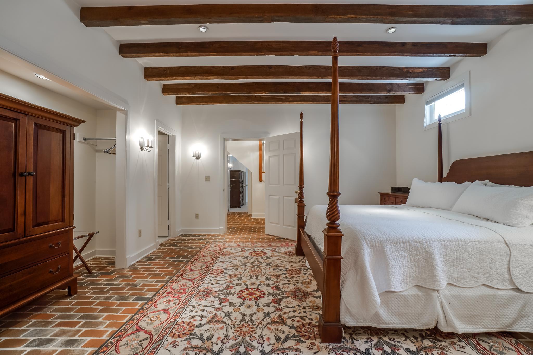6887 Blenheim Road, Scottsville, VA