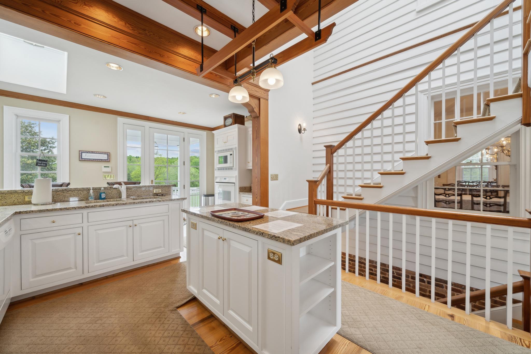 6887 Blenheim Road, Scottsville, VA