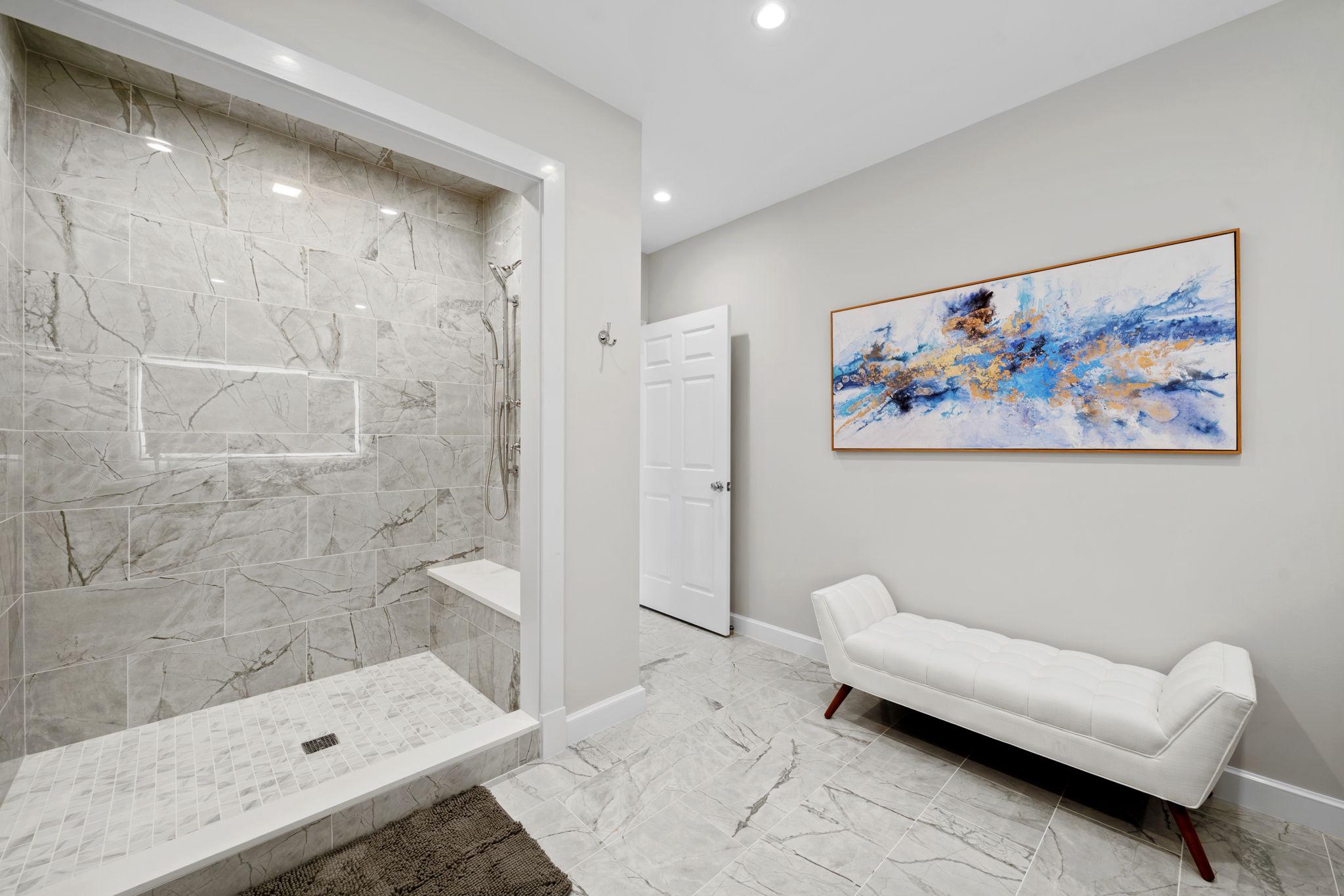 6887 Blenheim Road, Scottsville, VA