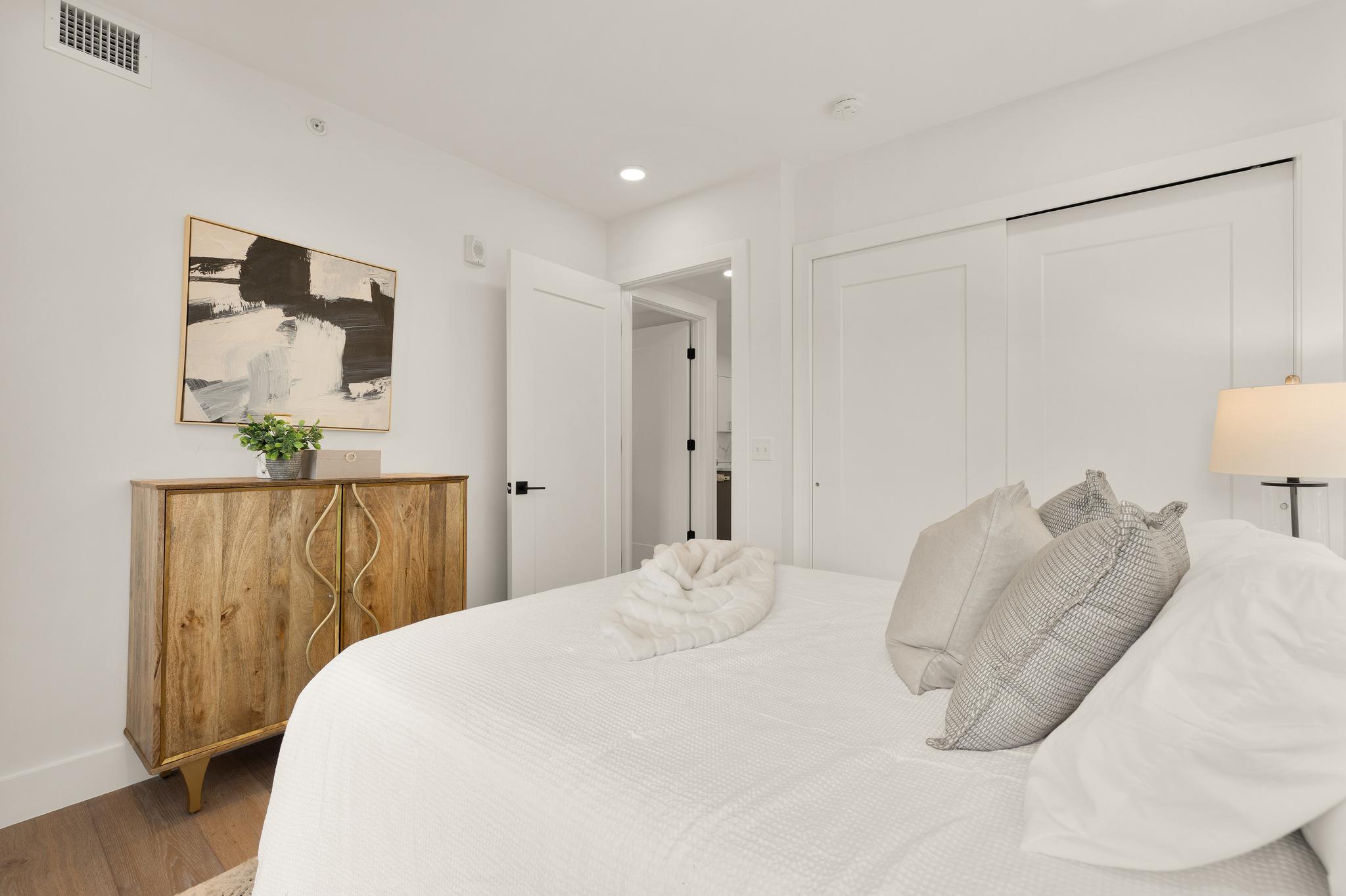 1245 N Pierce Street Unit# 4