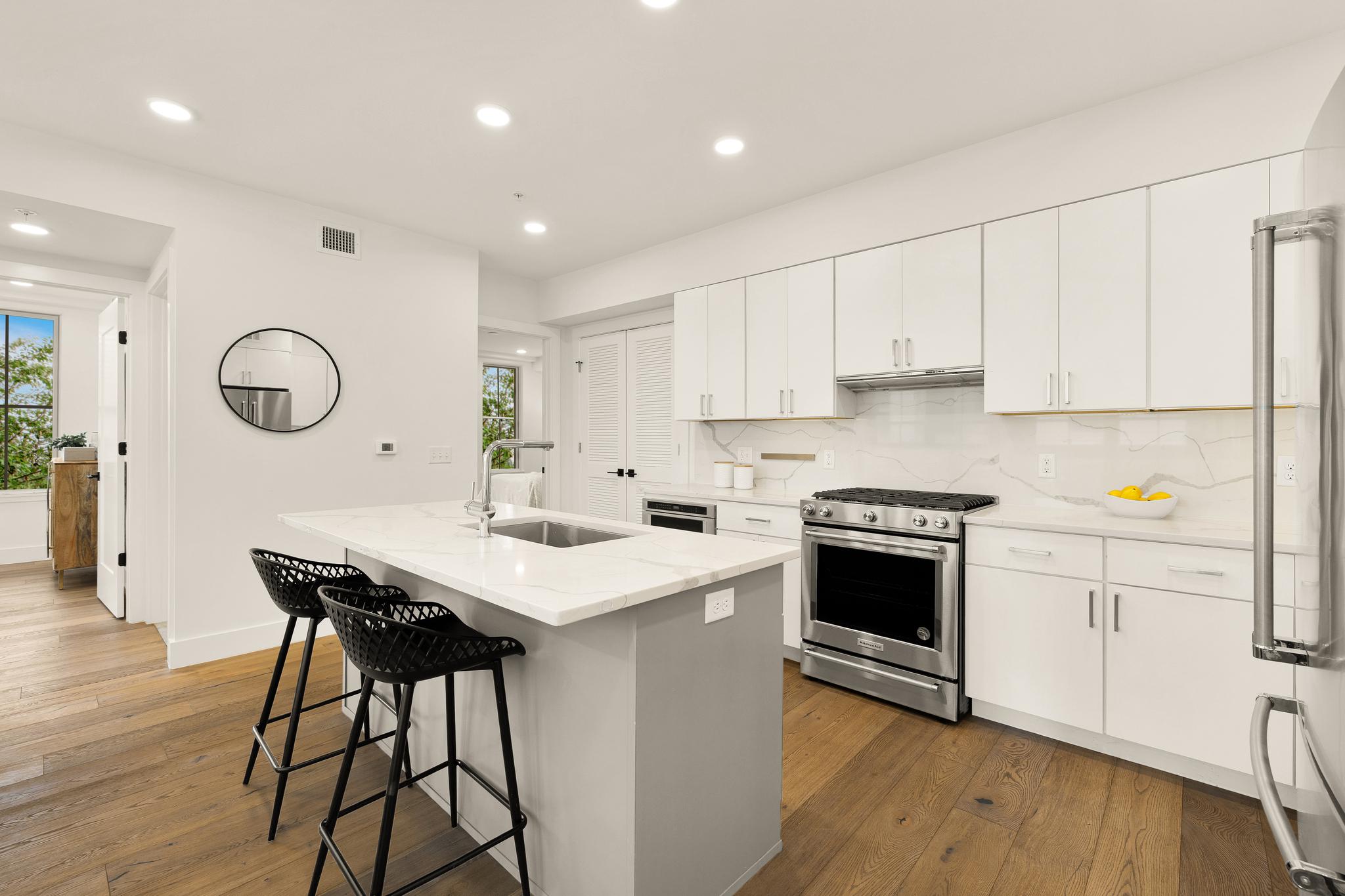 1245 N Pierce Street Unit# 4