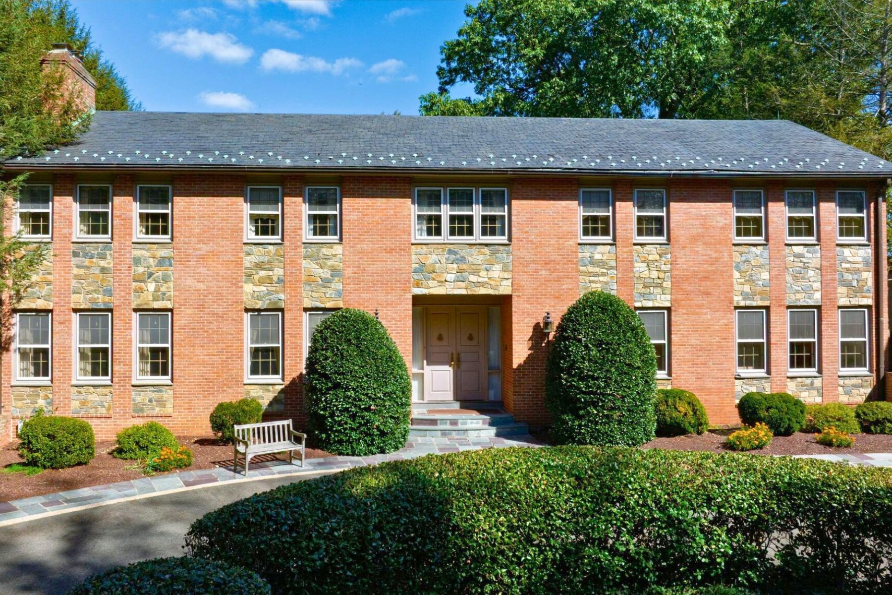 221 Chain Bridge Road