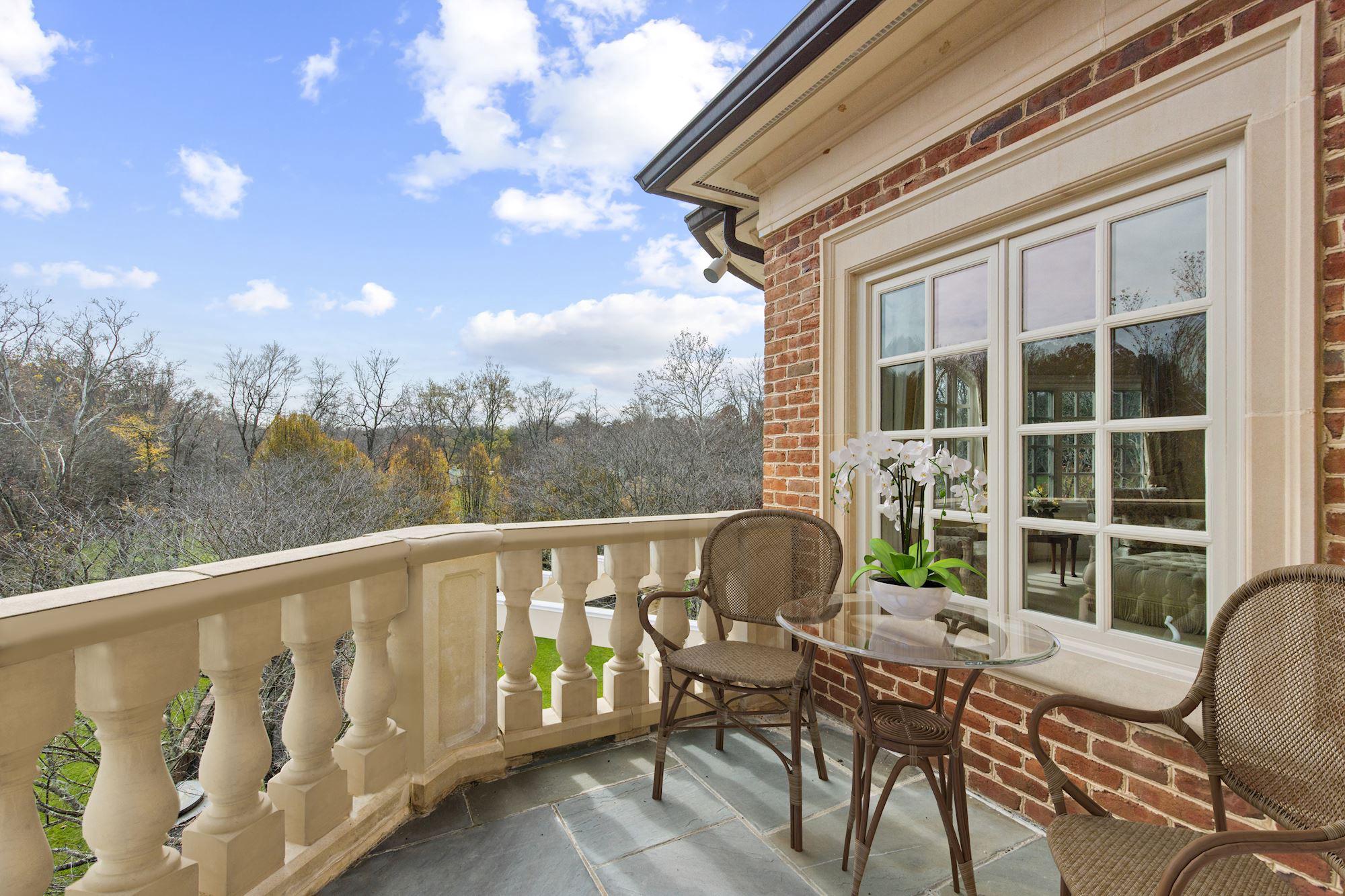 9351 Cornwell Farm Dr 