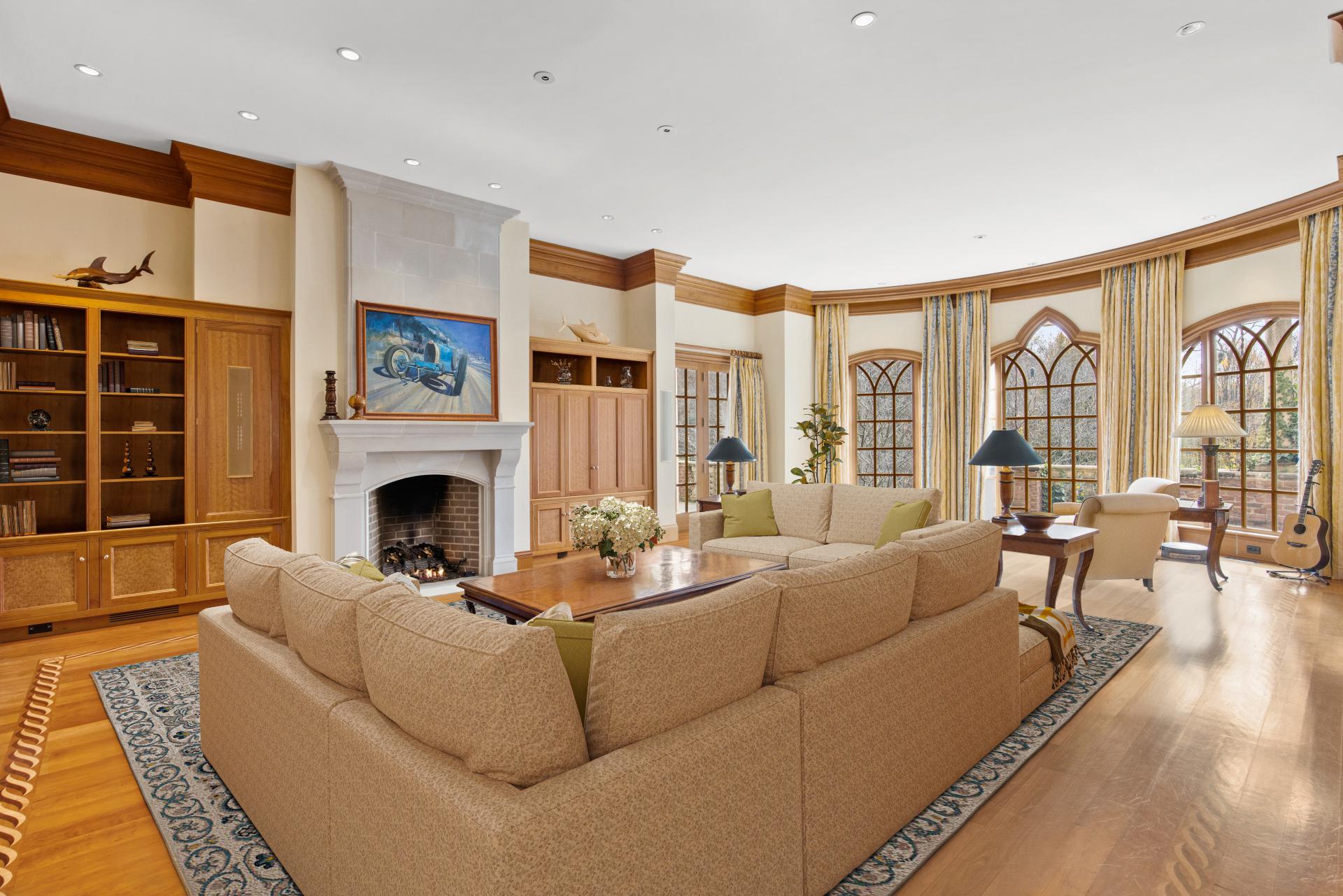 9351 Cornwell Farm Dr 
