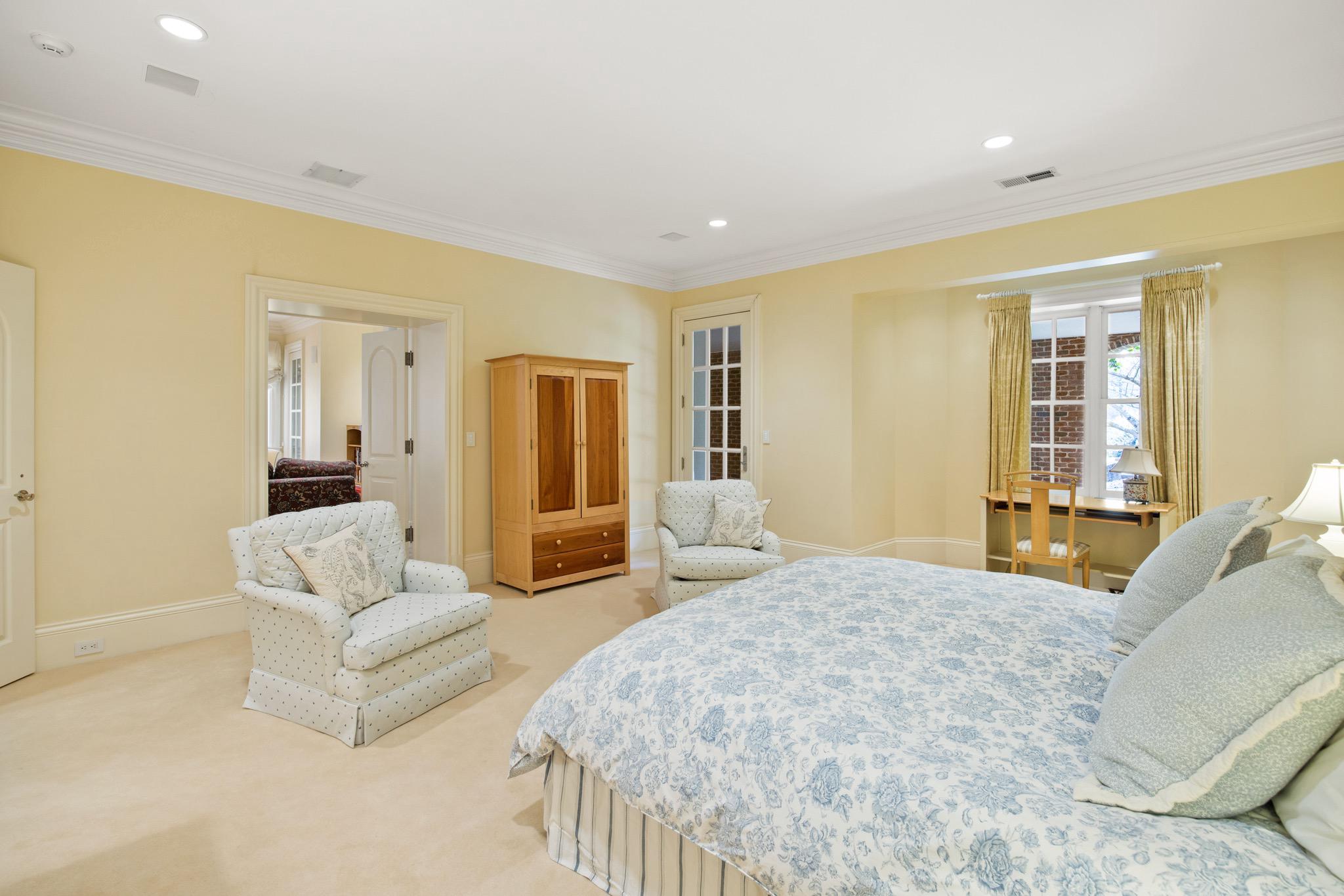 9351 Cornwell Farm Dr 