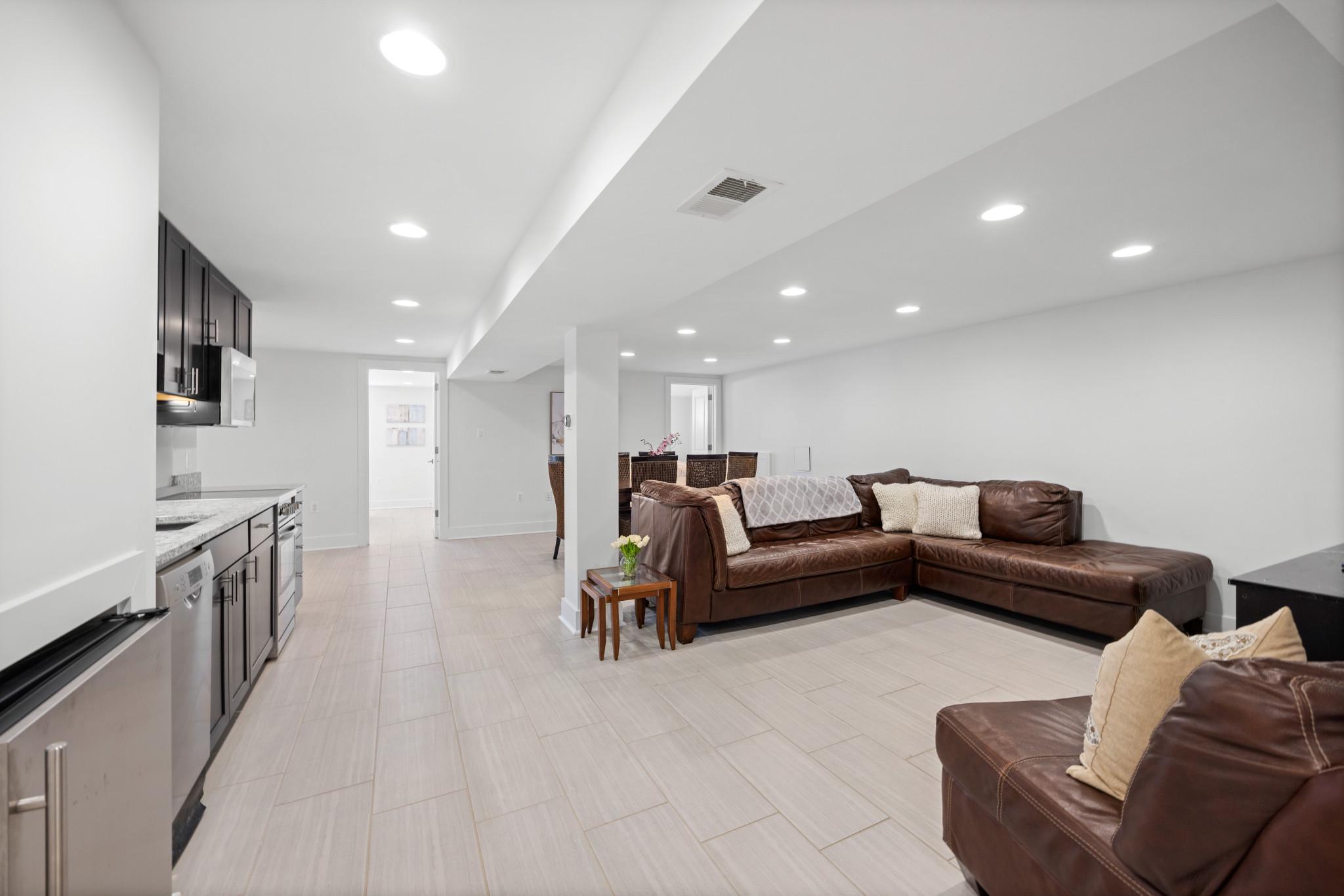 3031 Manor Road 