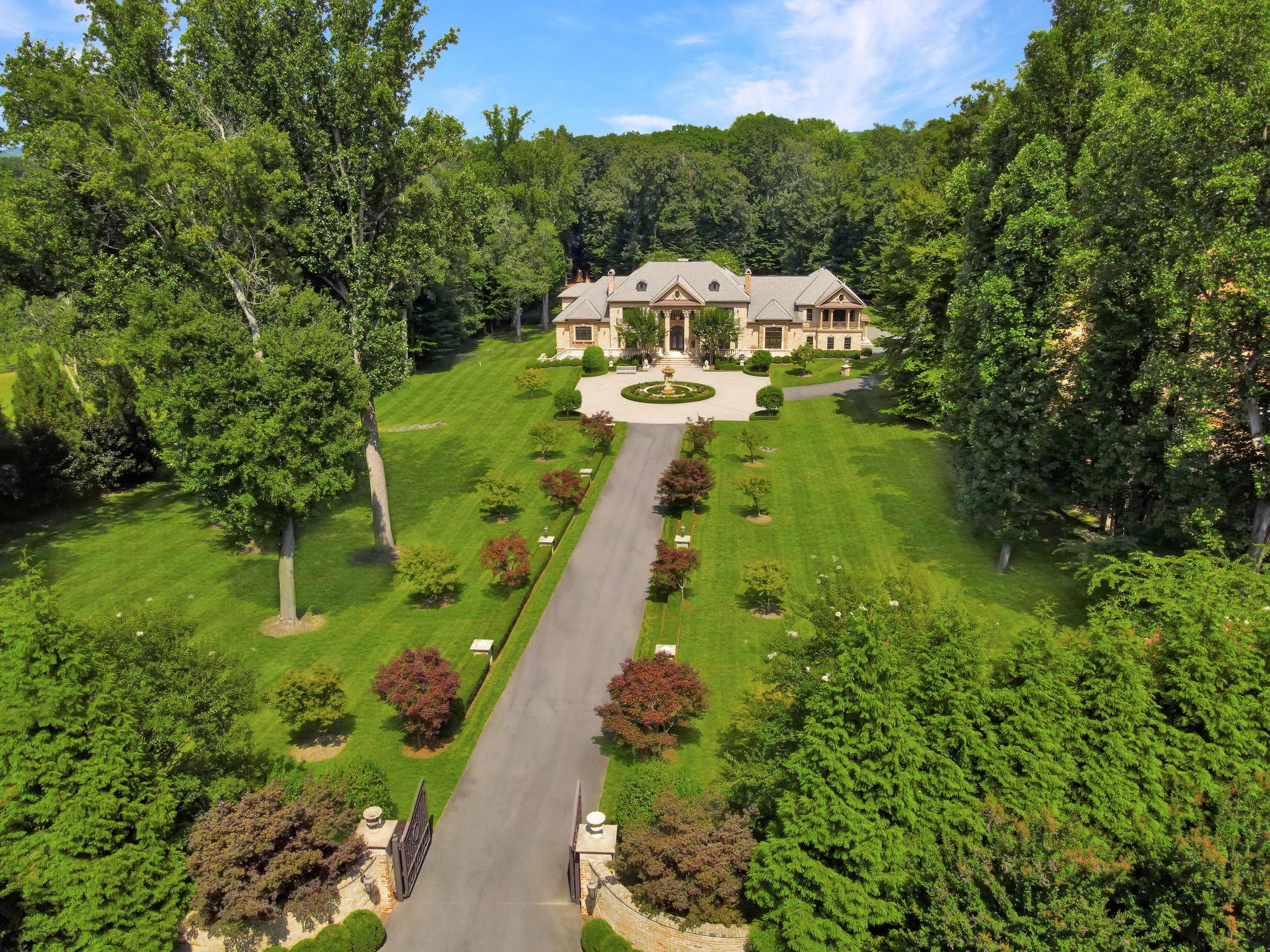 633 River Bend Road 