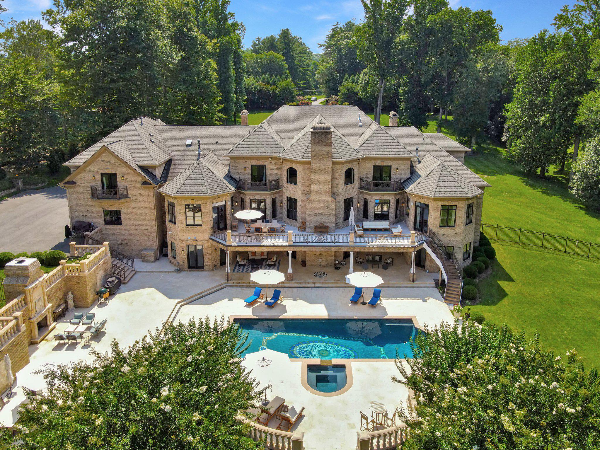 633 River Bend Road 