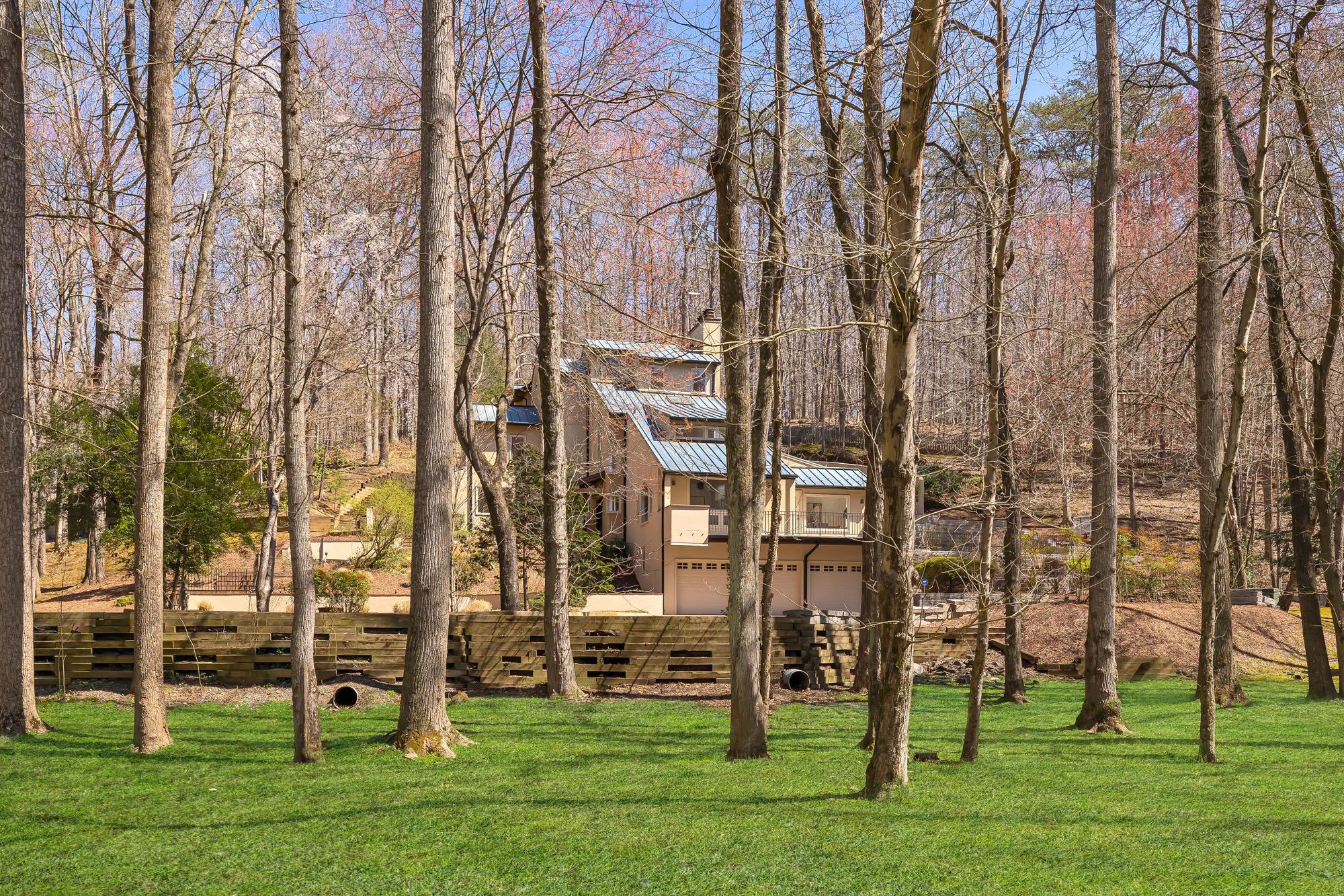839 Towlston Road 