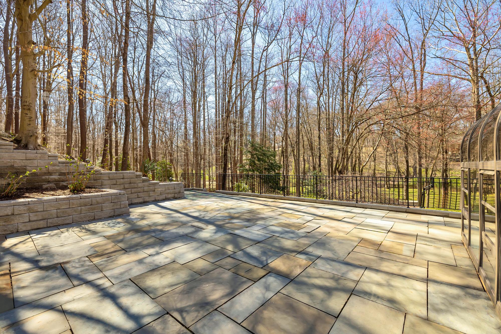 839 Towlston Road 