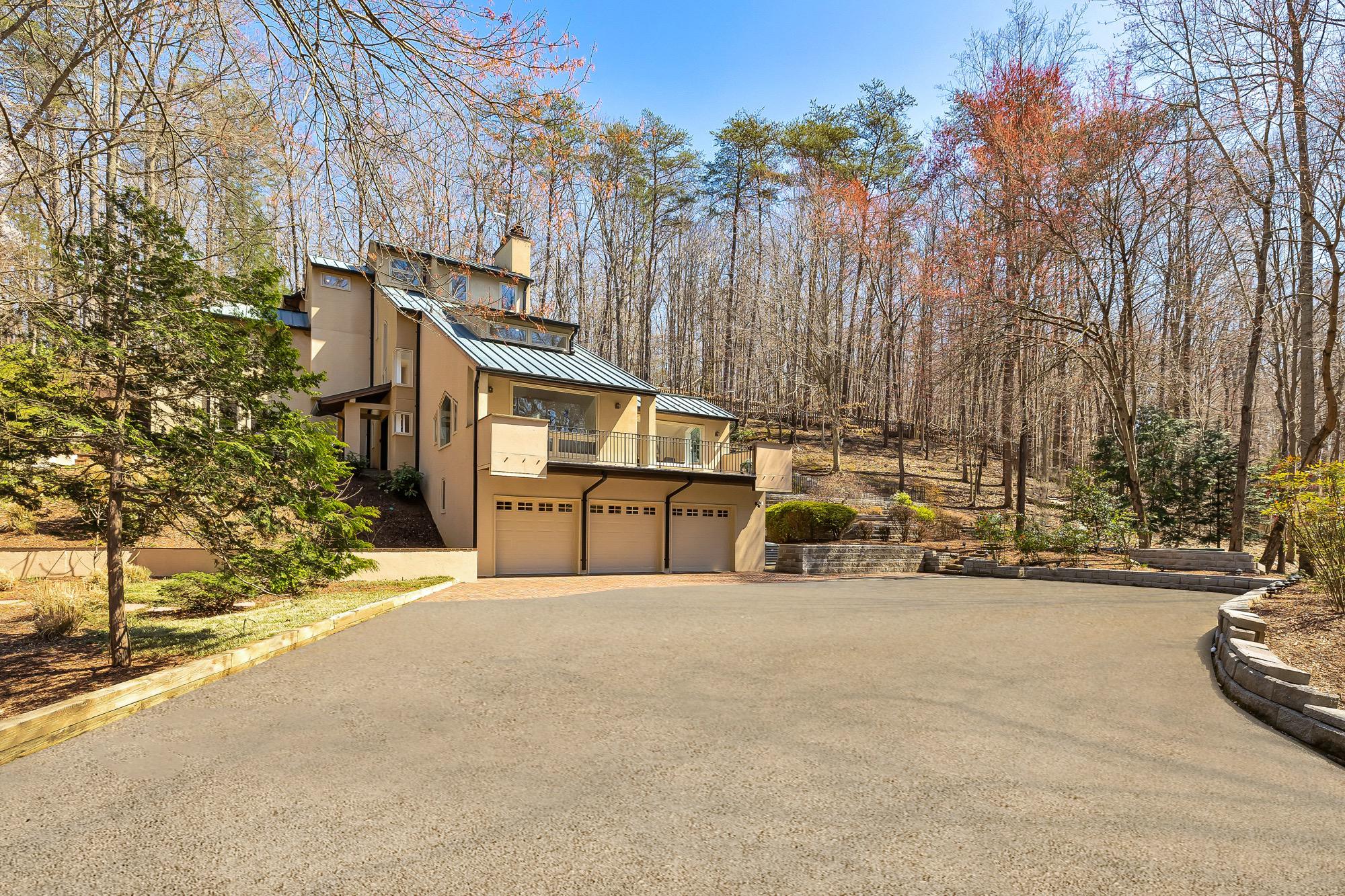 839 Towlston Road 