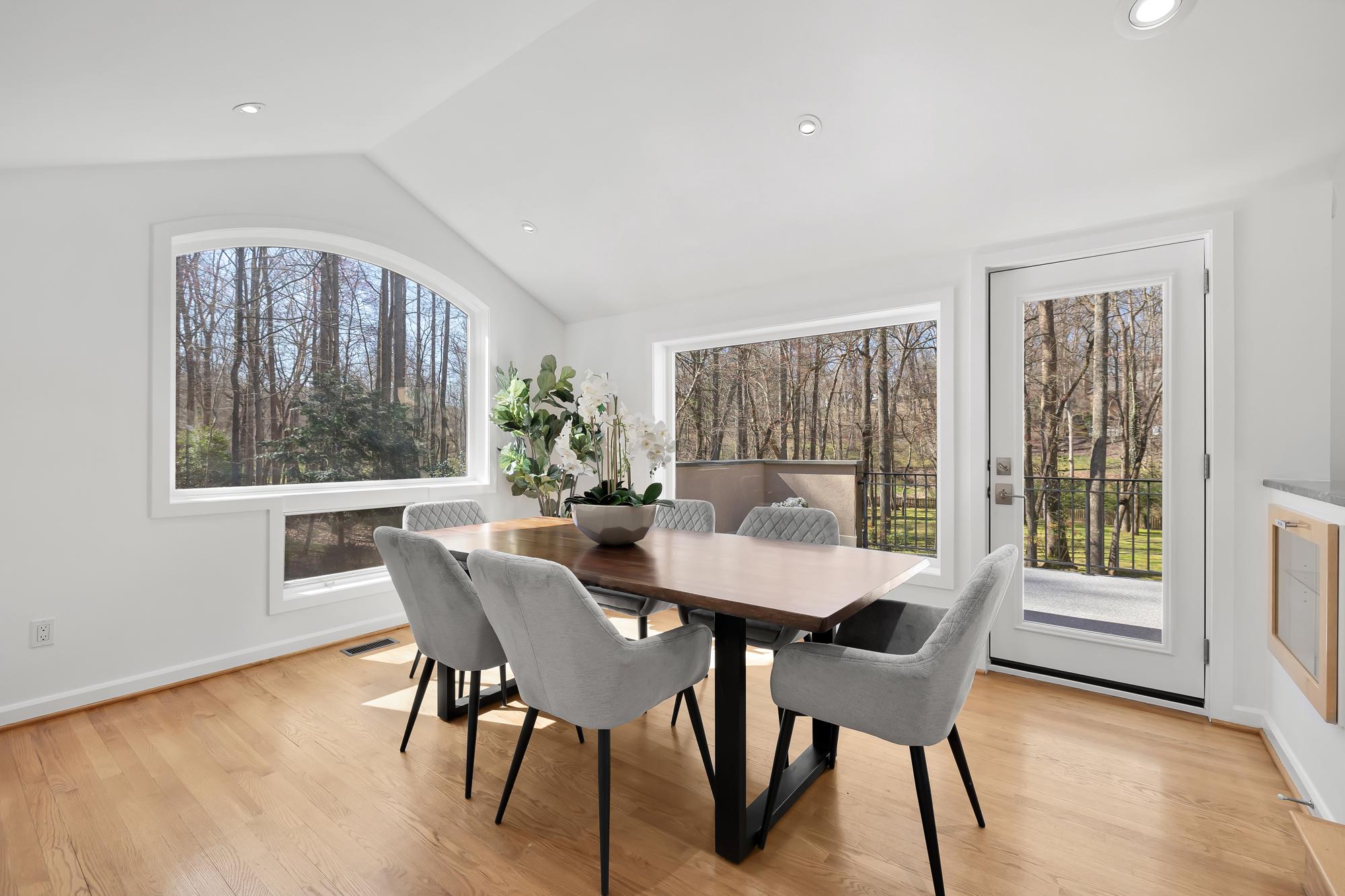 839 Towlston Road 