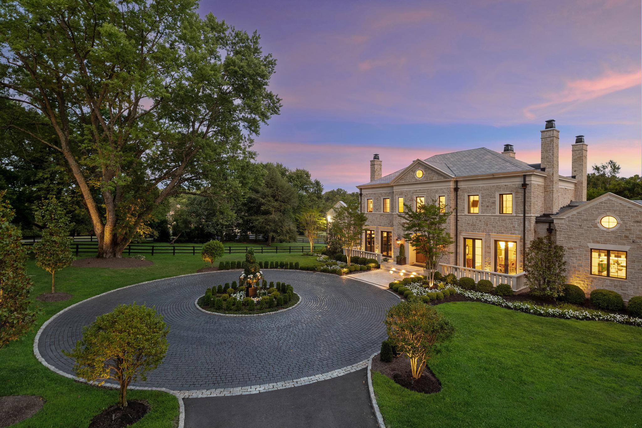1209 Towlston Road 