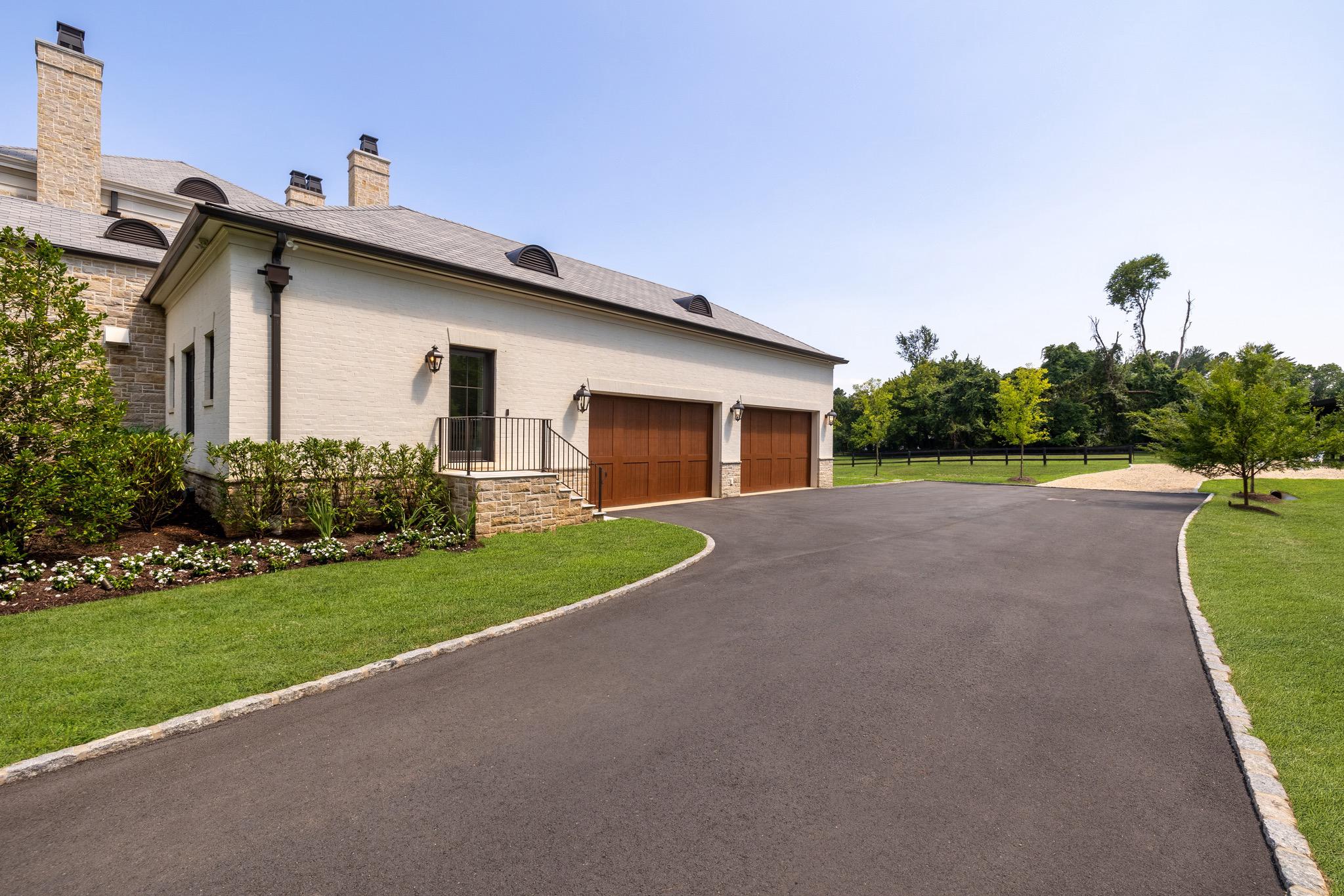 1209 Towlston Road 