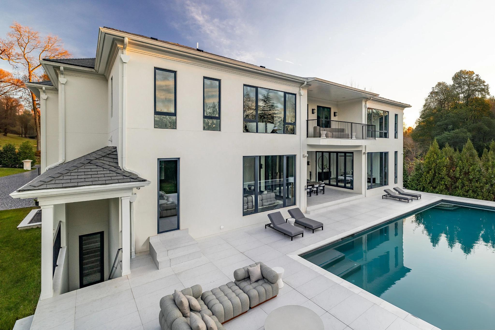 1102 Chain Bridge Road, Mclean, VA