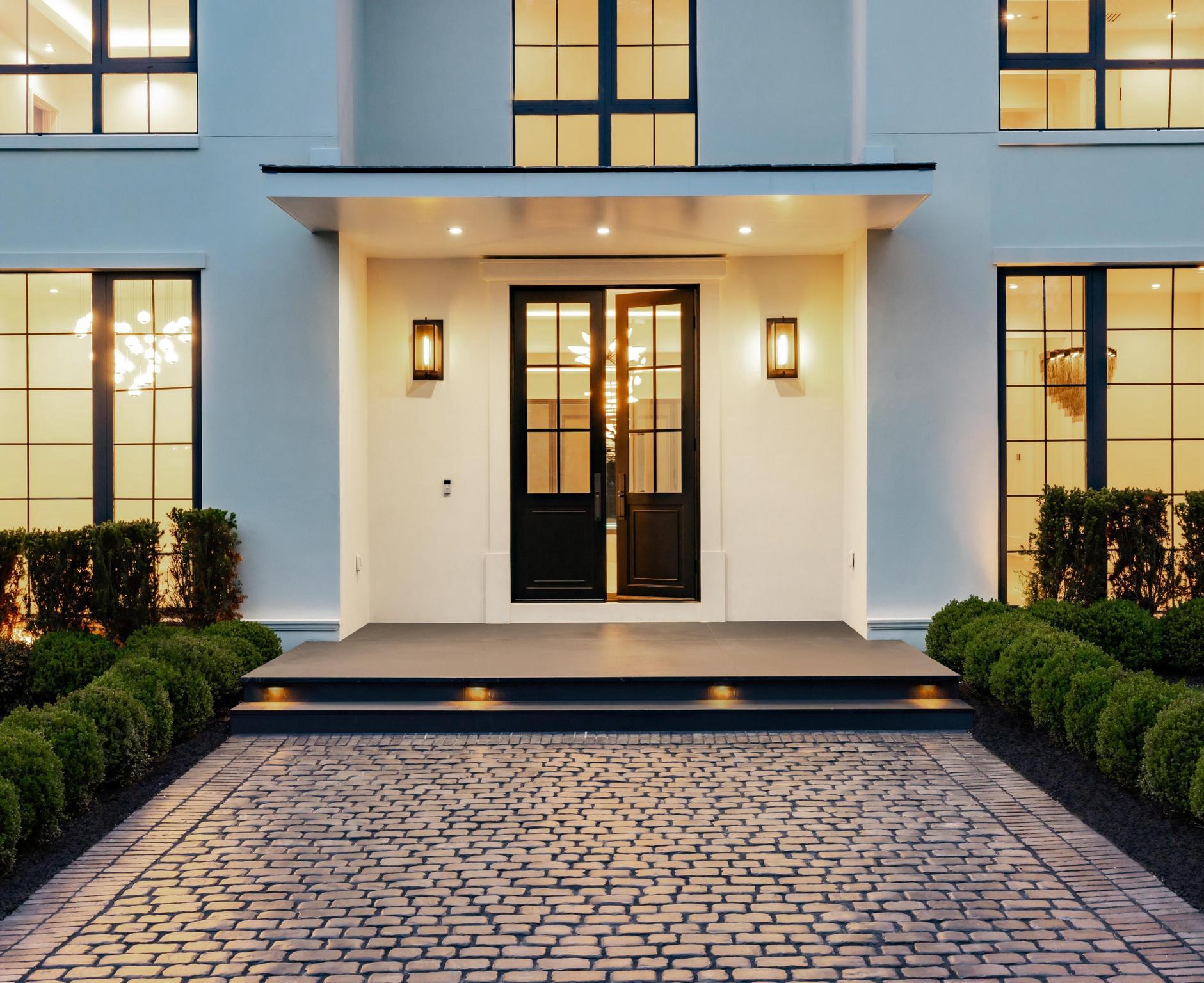 1102 Chain Bridge Road, Mclean, VA